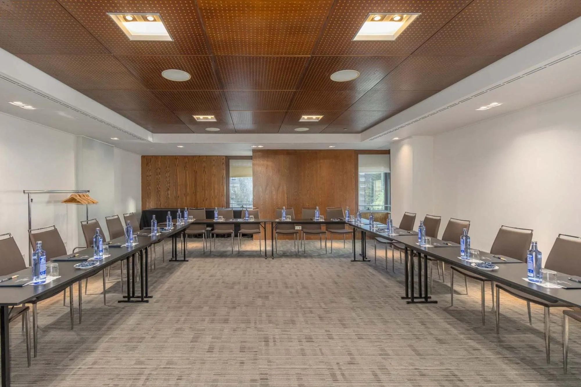 Meeting/conference room in Eurostars Suites Mirasierra
