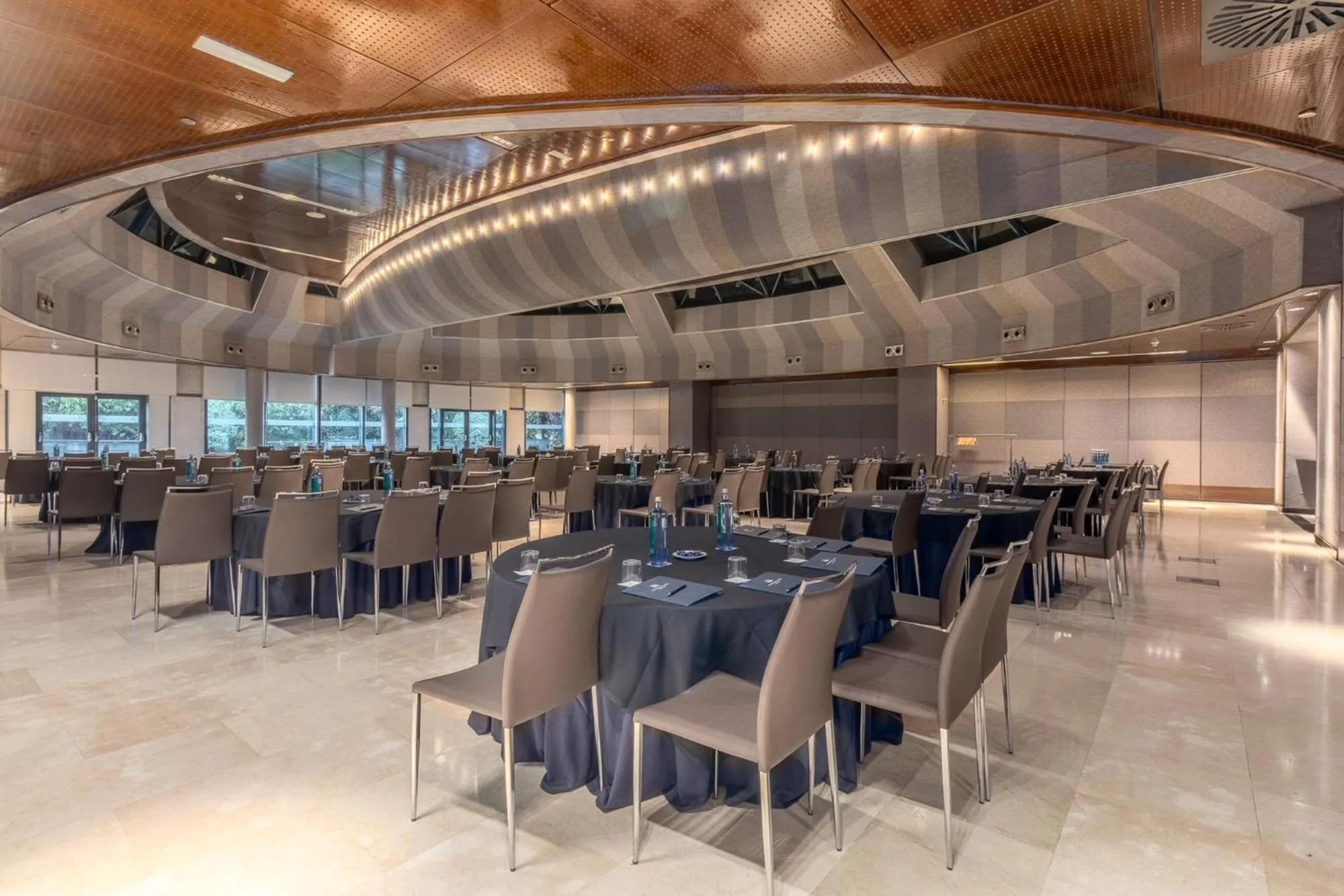 Meeting/conference room in Eurostars Suites Mirasierra