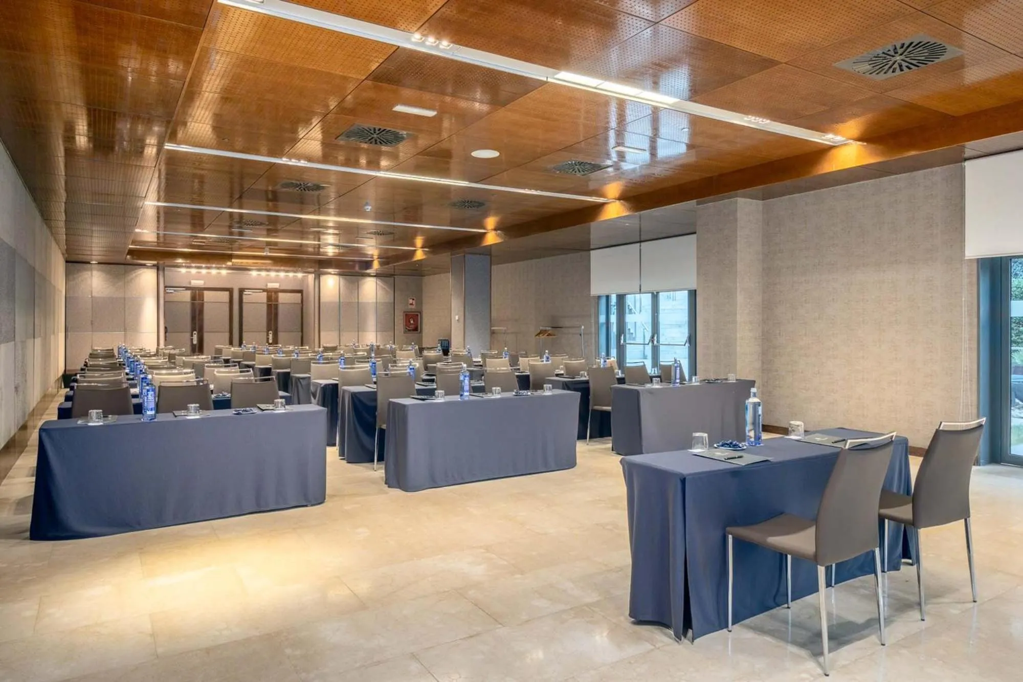 Meeting/conference room in Eurostars Suites Mirasierra
