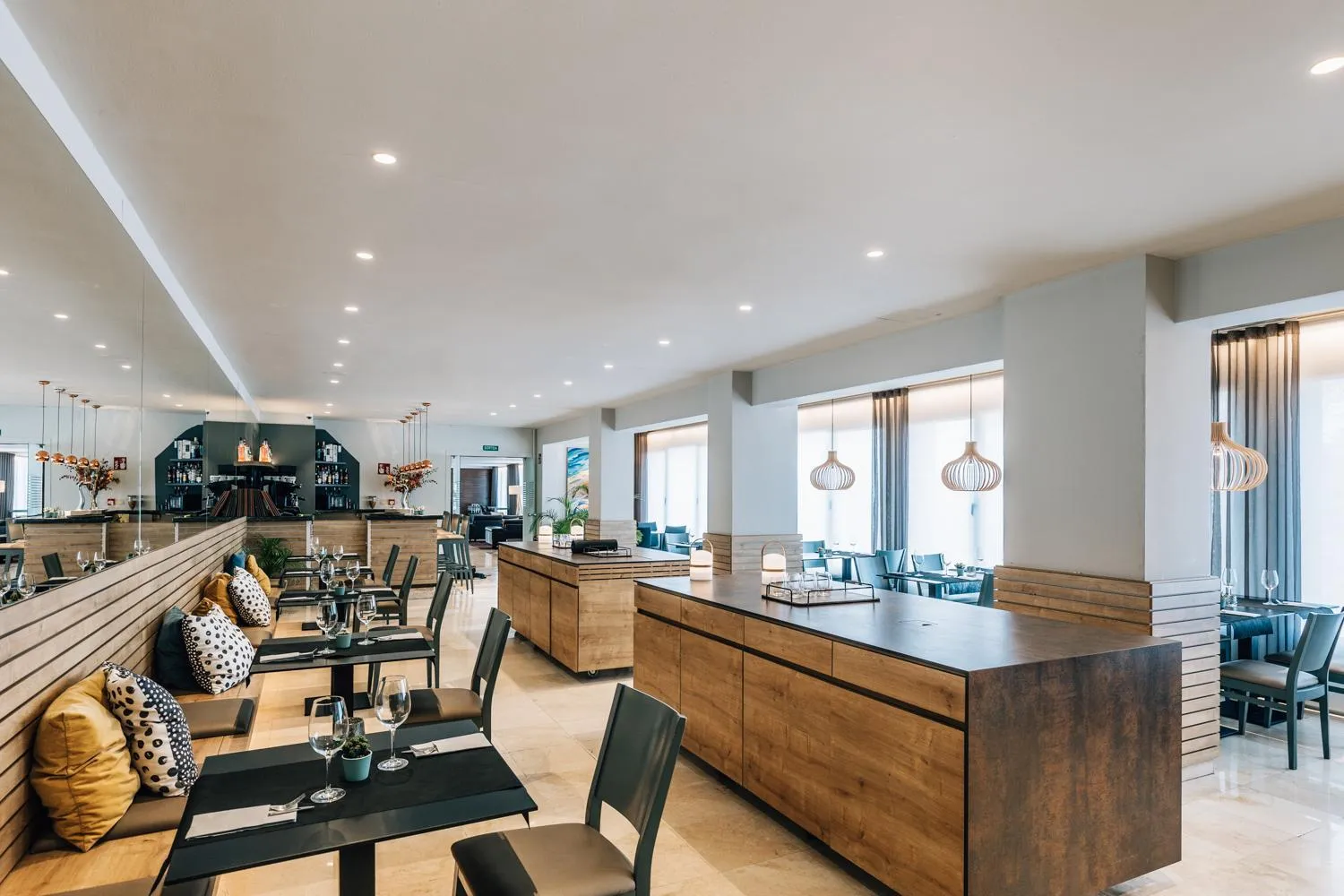 Restaurant/places to eat in Hotel Costabella