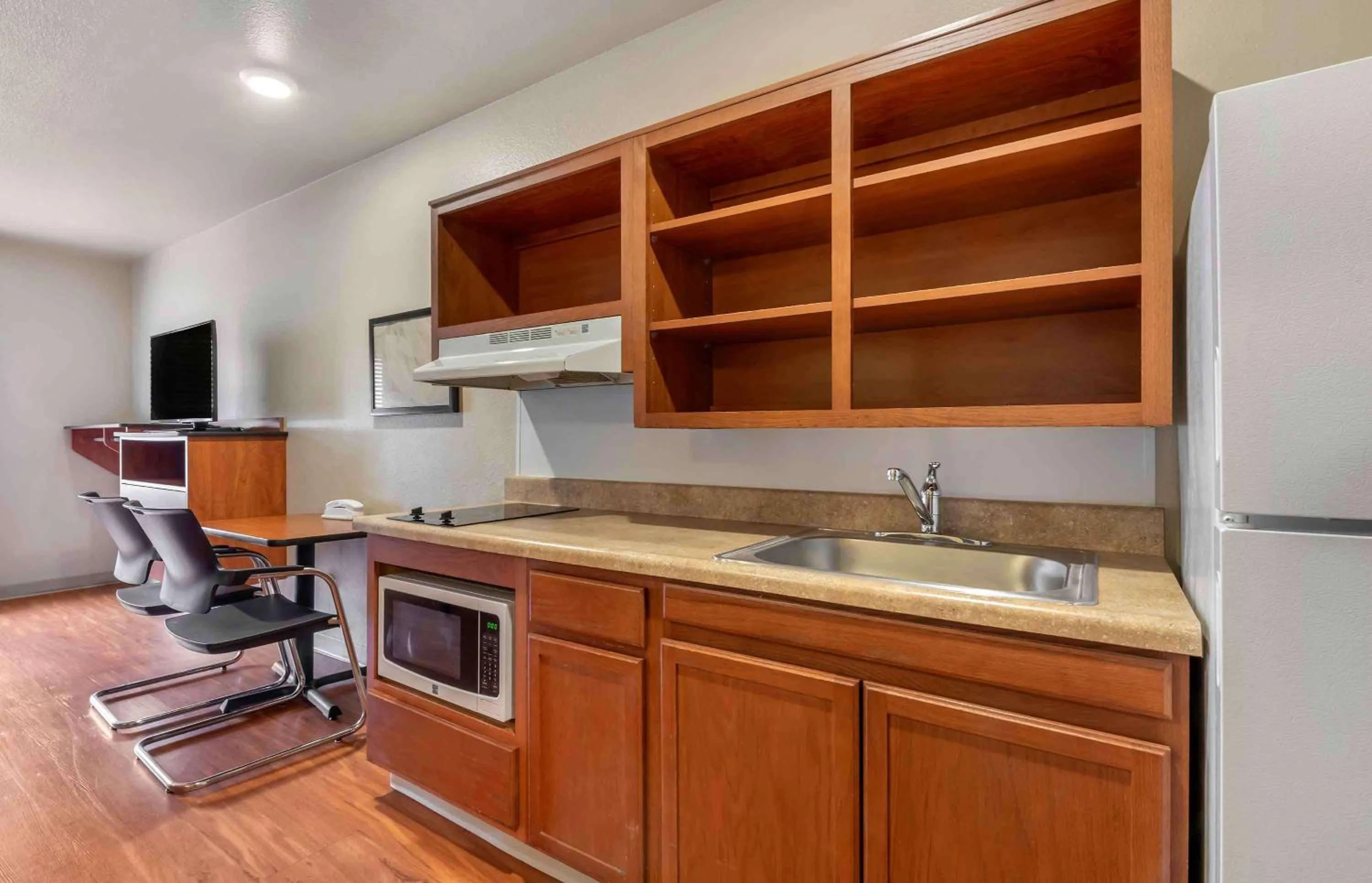 Bedroom in Extended Stay America Select Suites - Lake Worth