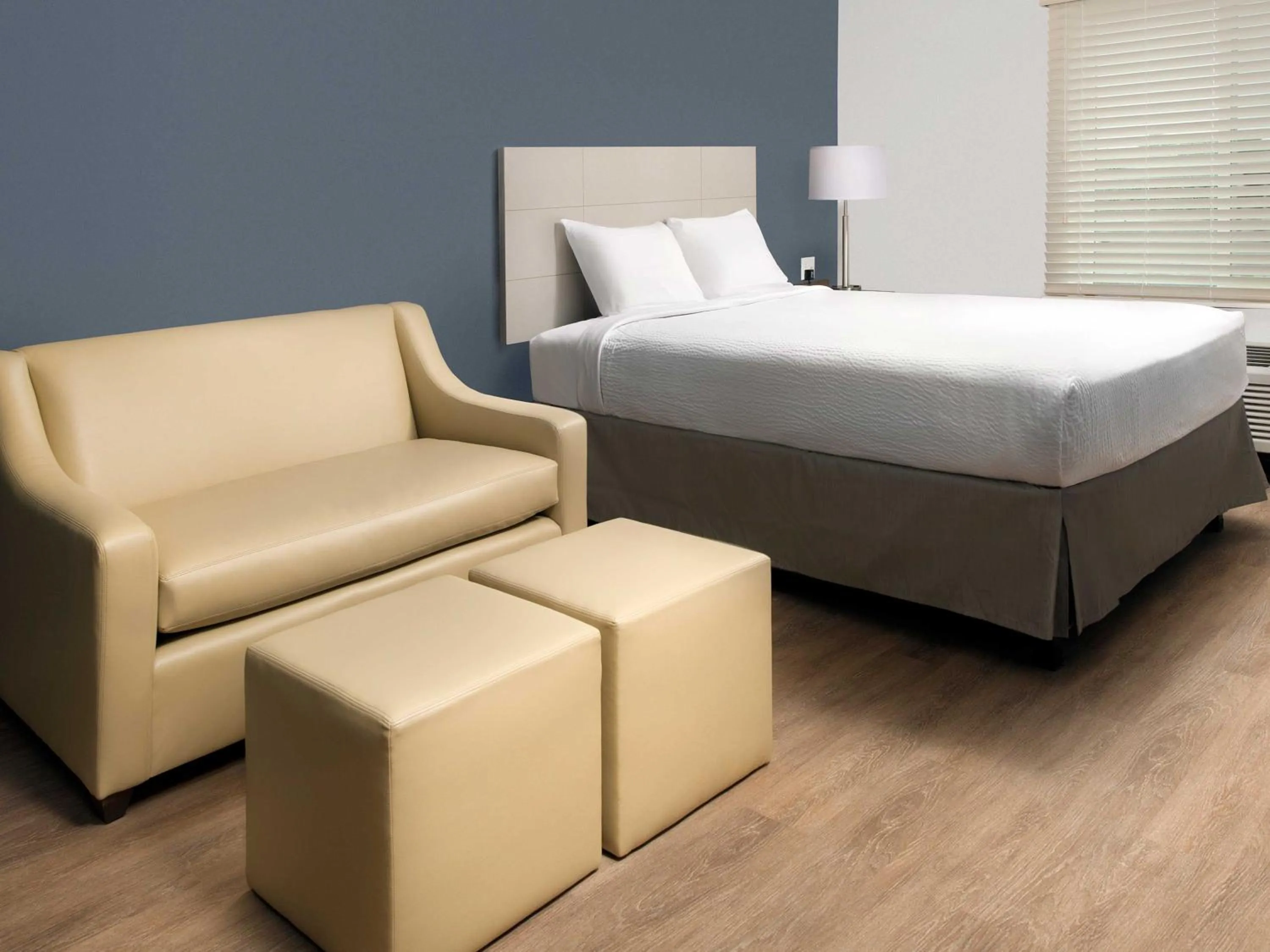 Bed in Extended Stay America Suites - New Orleans - Airport - I-10