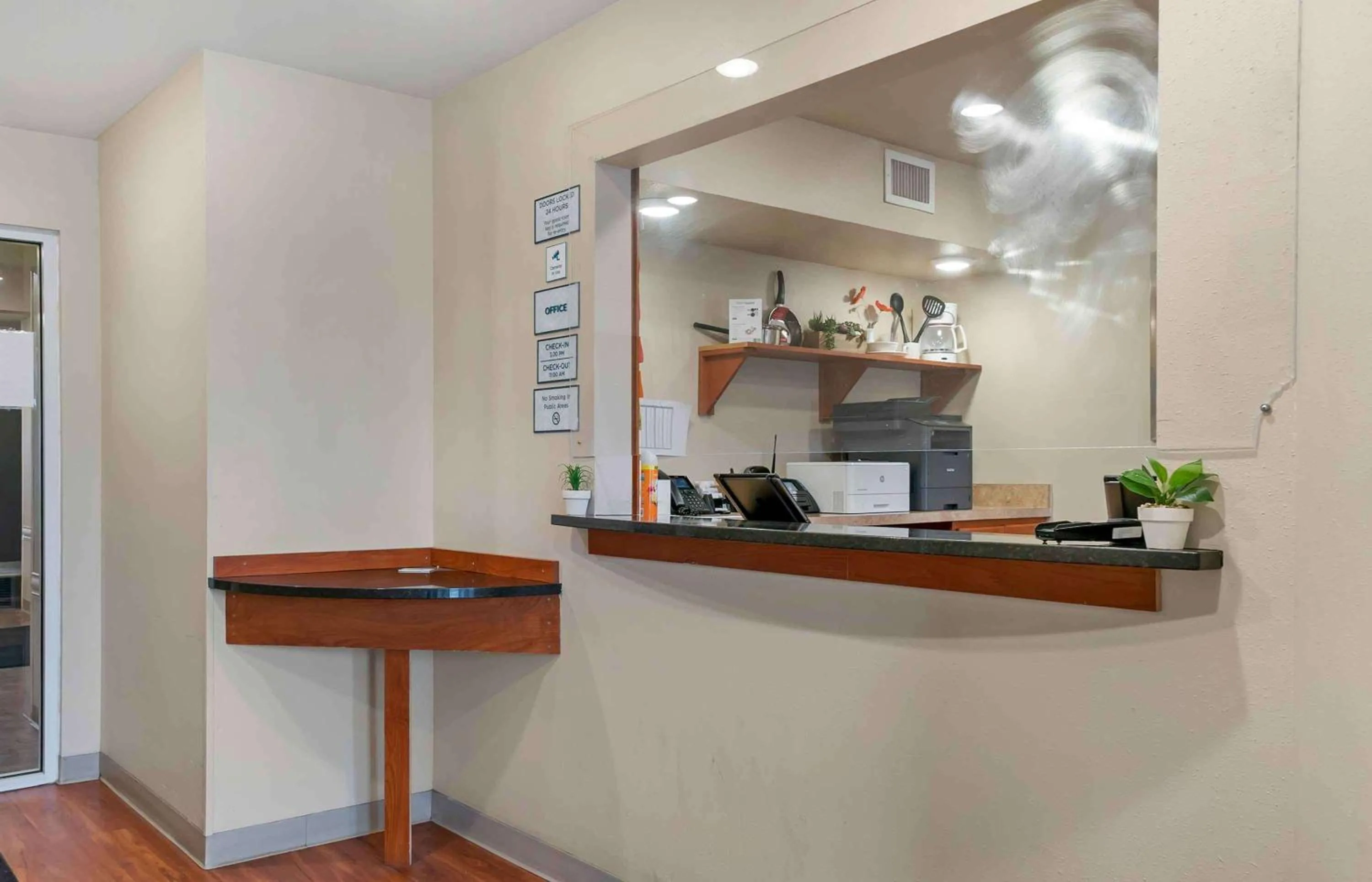 Lobby or reception in Extended Stay America Select Suites - Grand Rapids - Wyoming