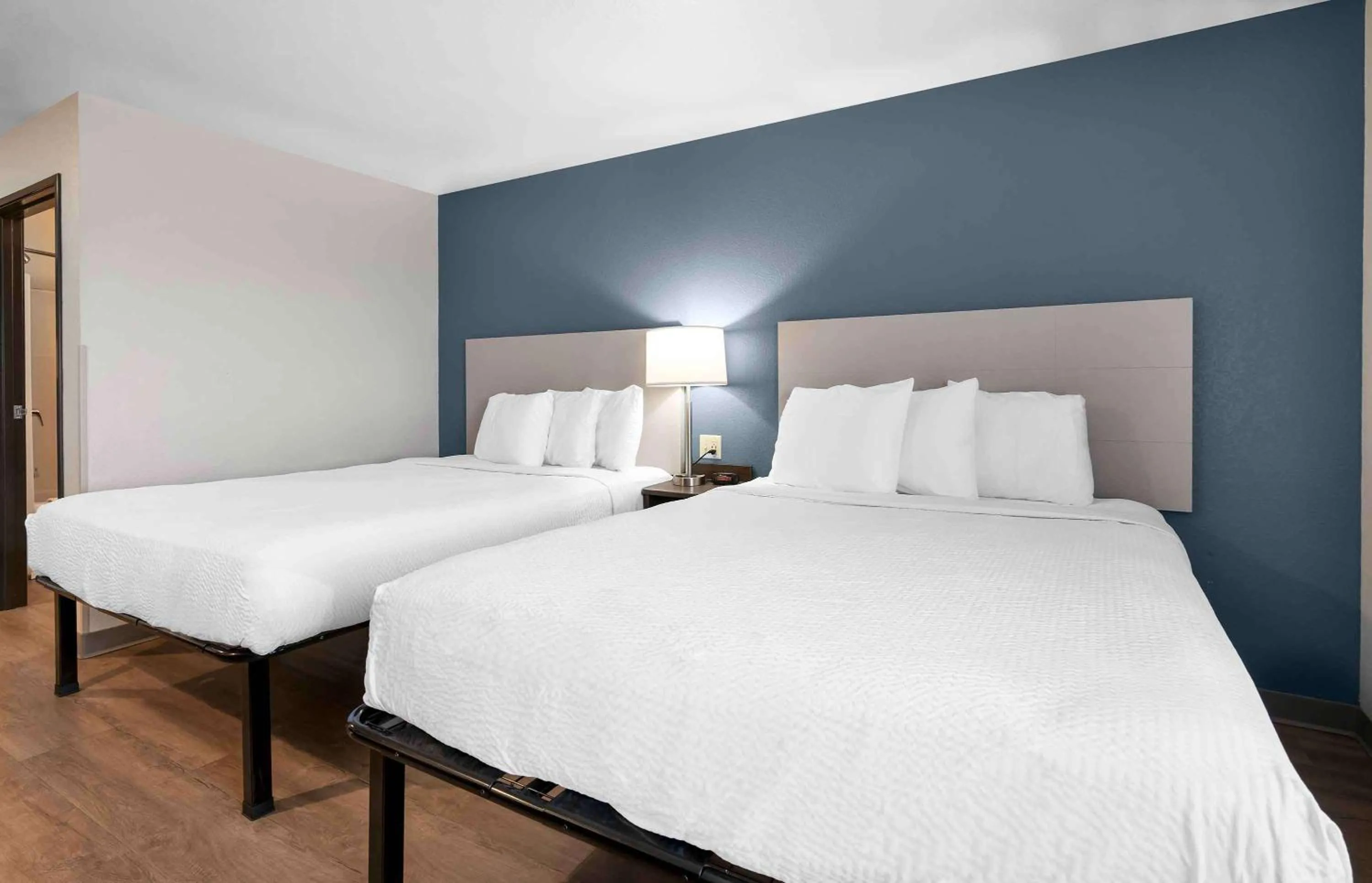 Bedroom, Bed in Extended Stay America Suites - Redlands