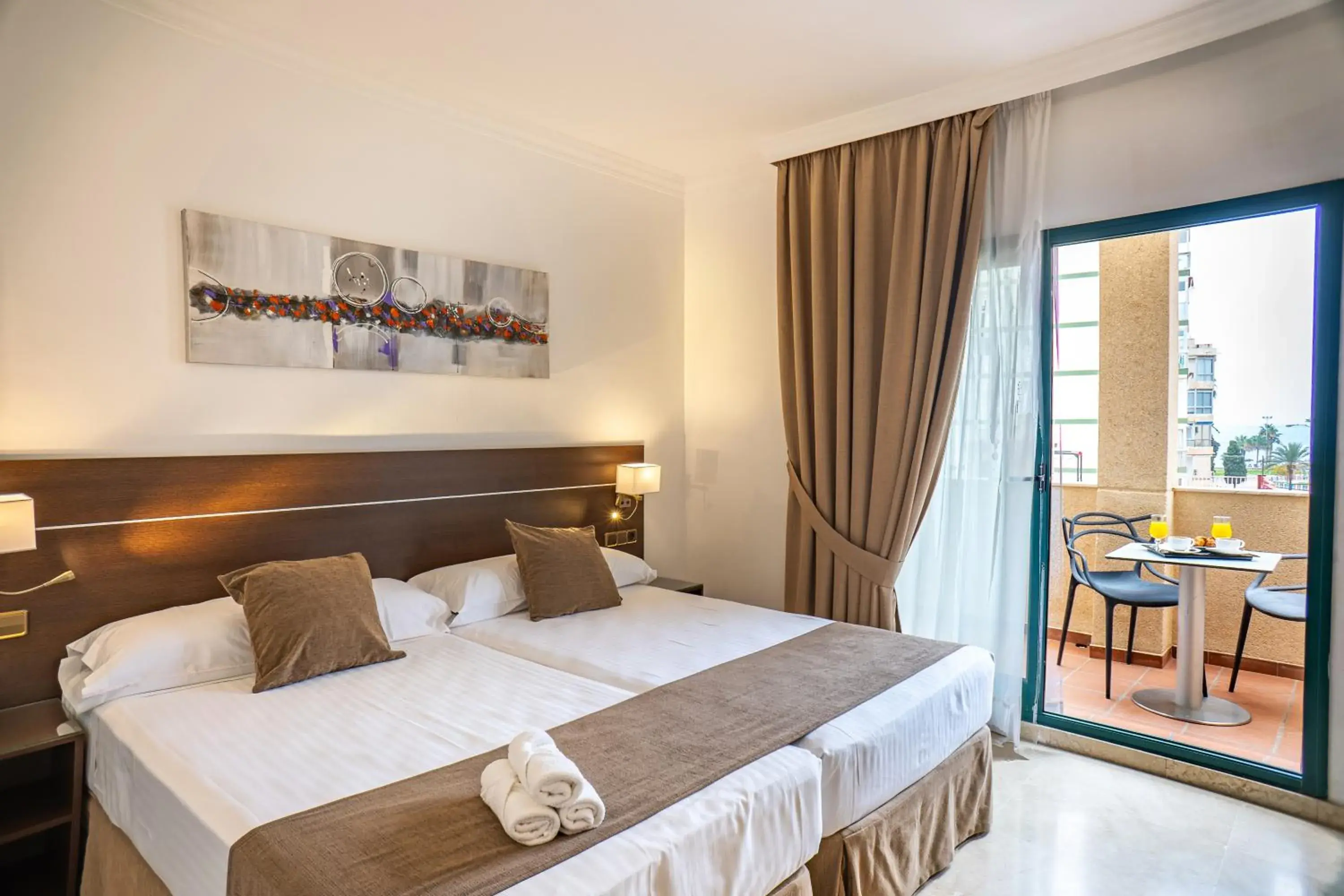 Twin Room with Terrace in Mainake Costa del Sol Twin Room with Terrace in Mainake Costa del Sol