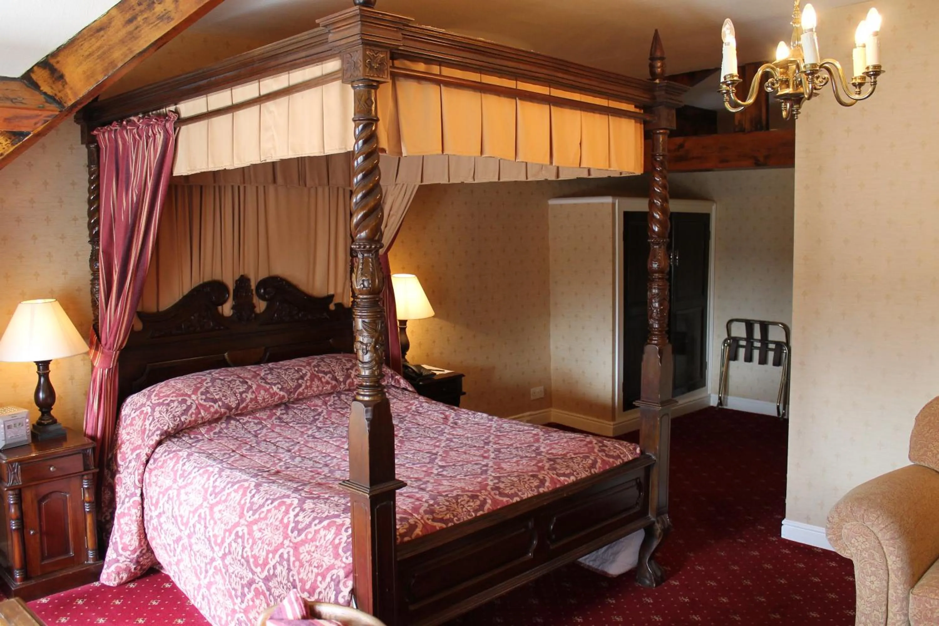 Family, Bed in Oakwood Hall Hotel