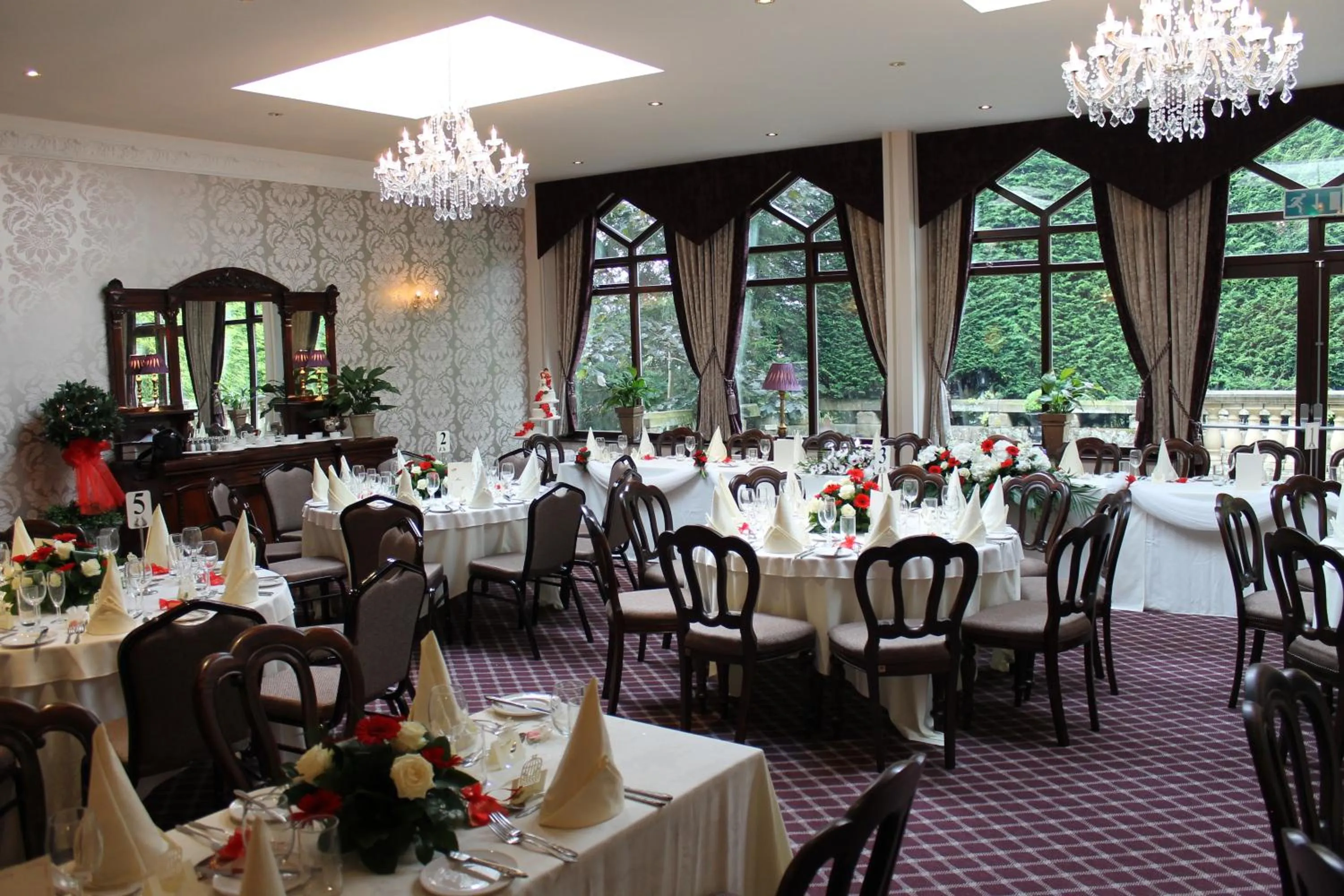 Banquet/Function facilities in Oakwood Hall Hotel