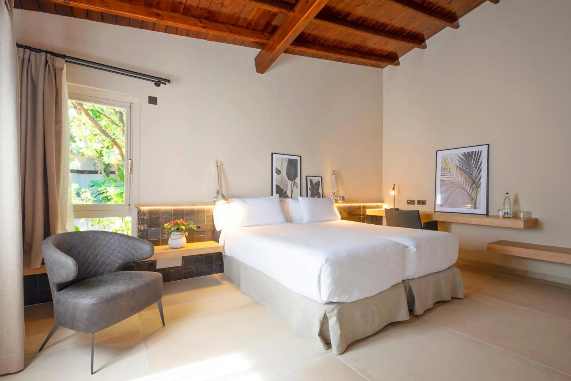 Photo of the whole room, Bed in Hotel Huerto del Cura