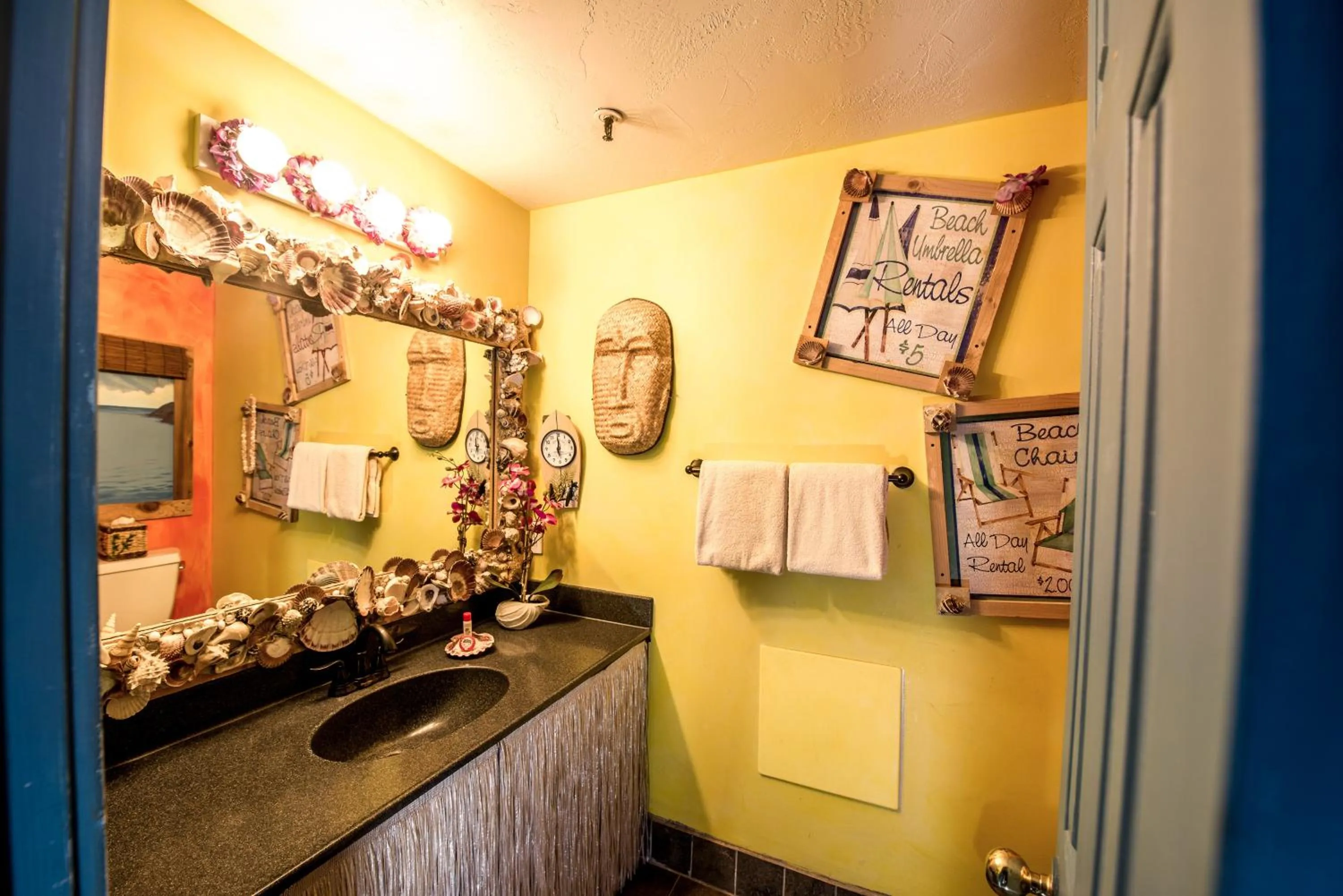Bathroom in The Anniversary Inn - Fifth South