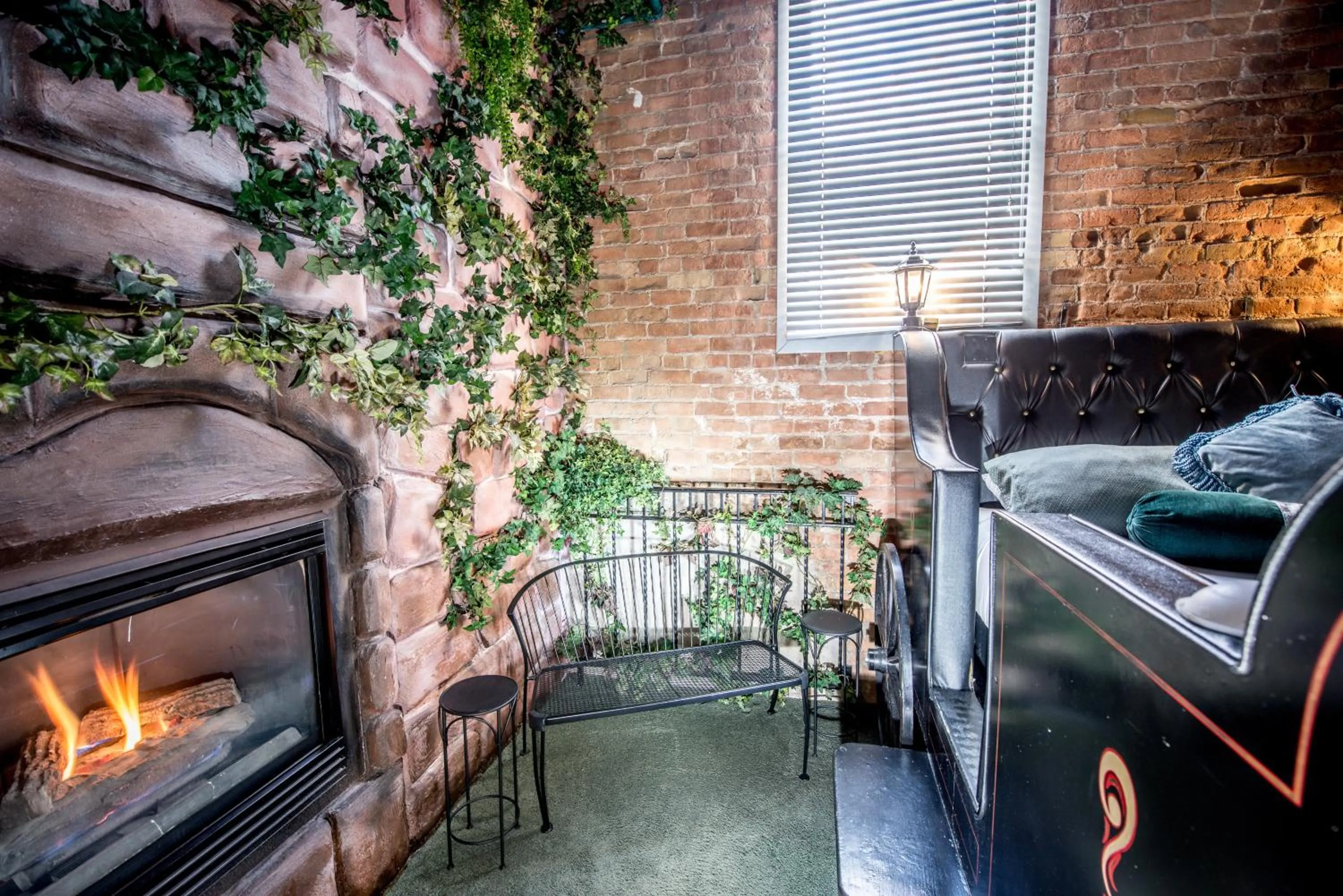 flat iron in The Anniversary Inn - Fifth South