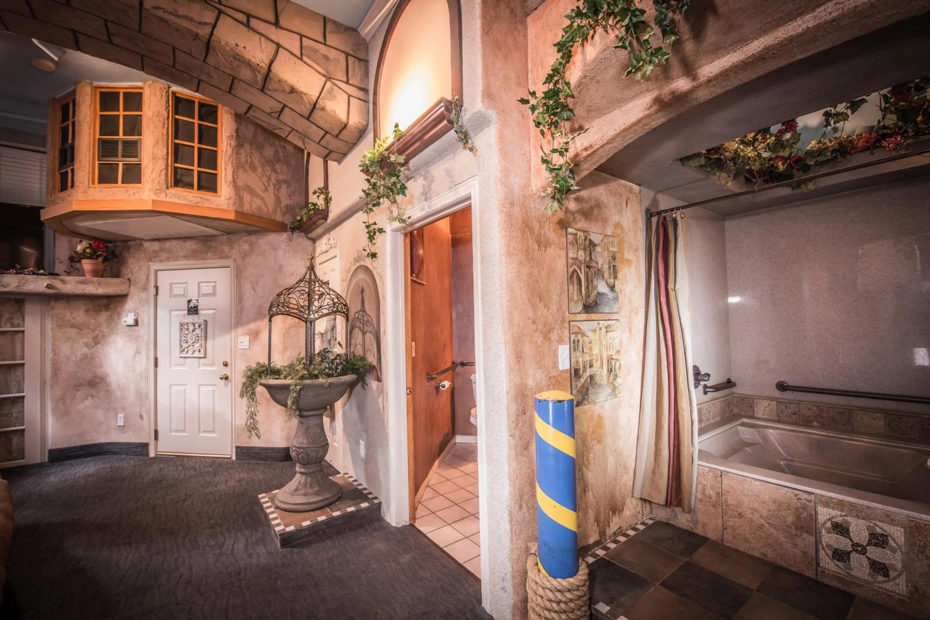 Bathroom in The Anniversary Inn - Fifth South