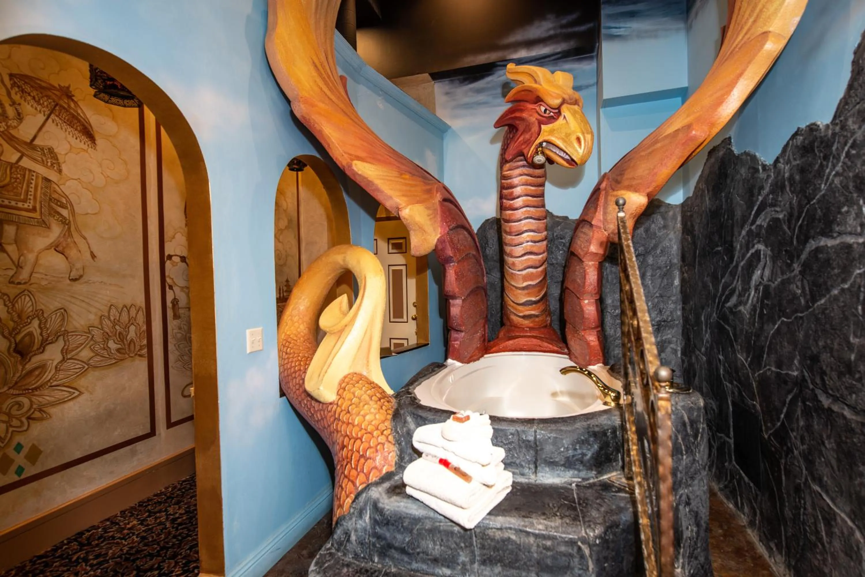 Bath in The Anniversary Inn - Fifth South