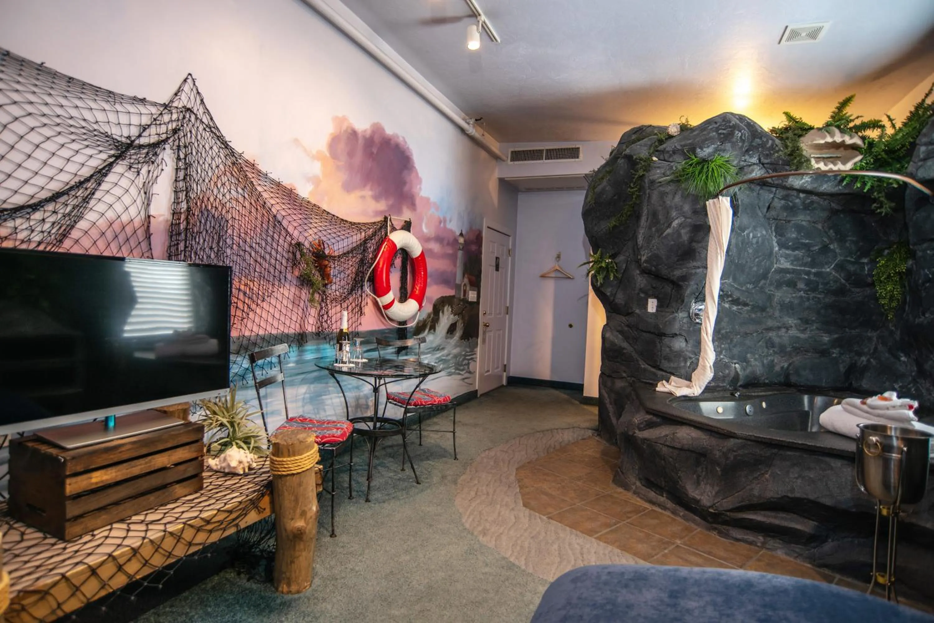 TV and multimedia in The Anniversary Inn - Fifth South