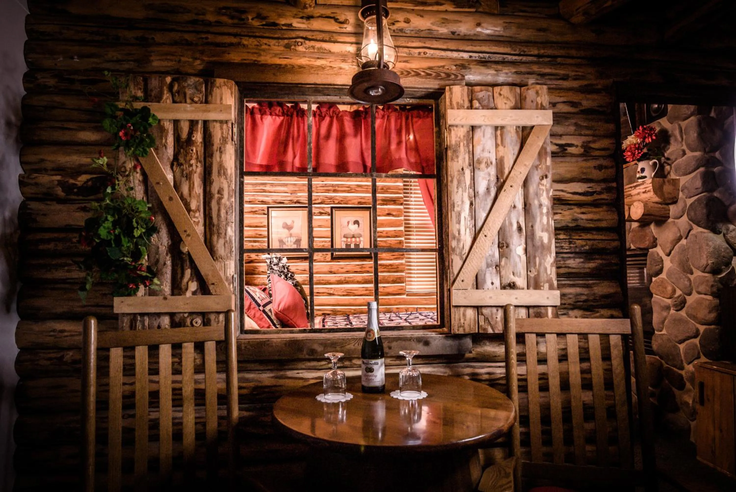 Seating area in The Anniversary Inn - Fifth South