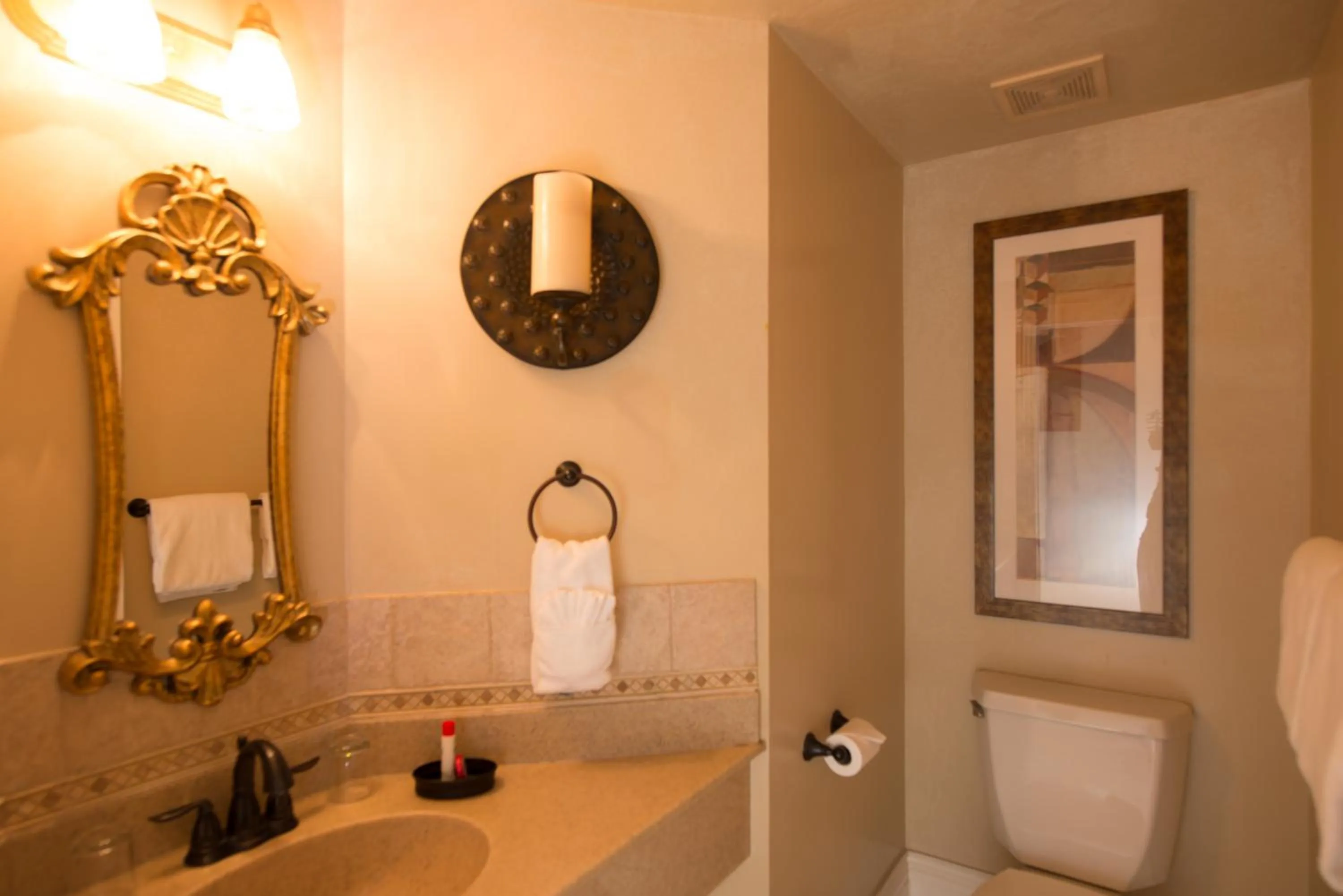 Bathroom in The Anniversary Inn - Fifth South