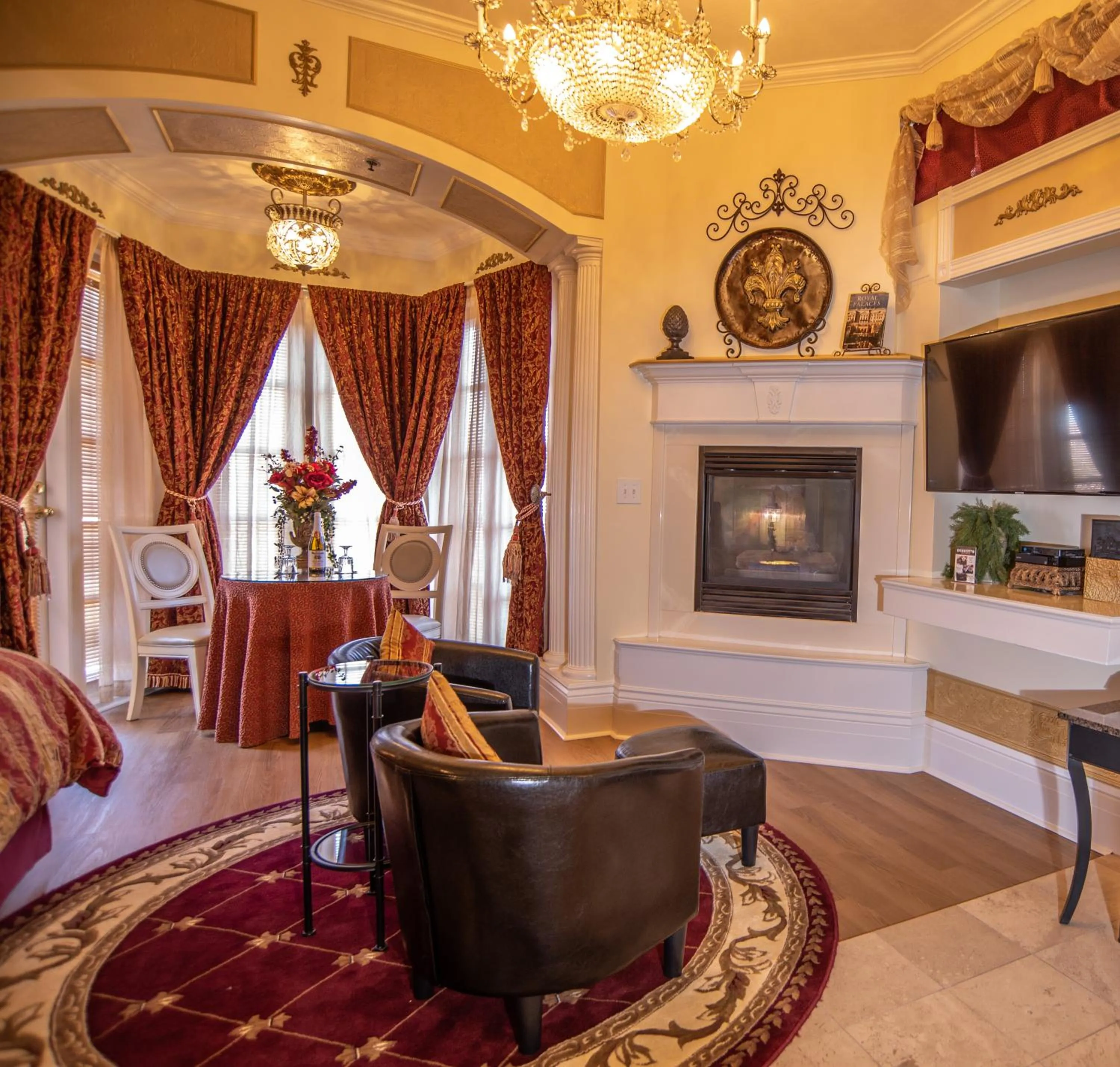 Living room in The Anniversary Inn - Fifth South