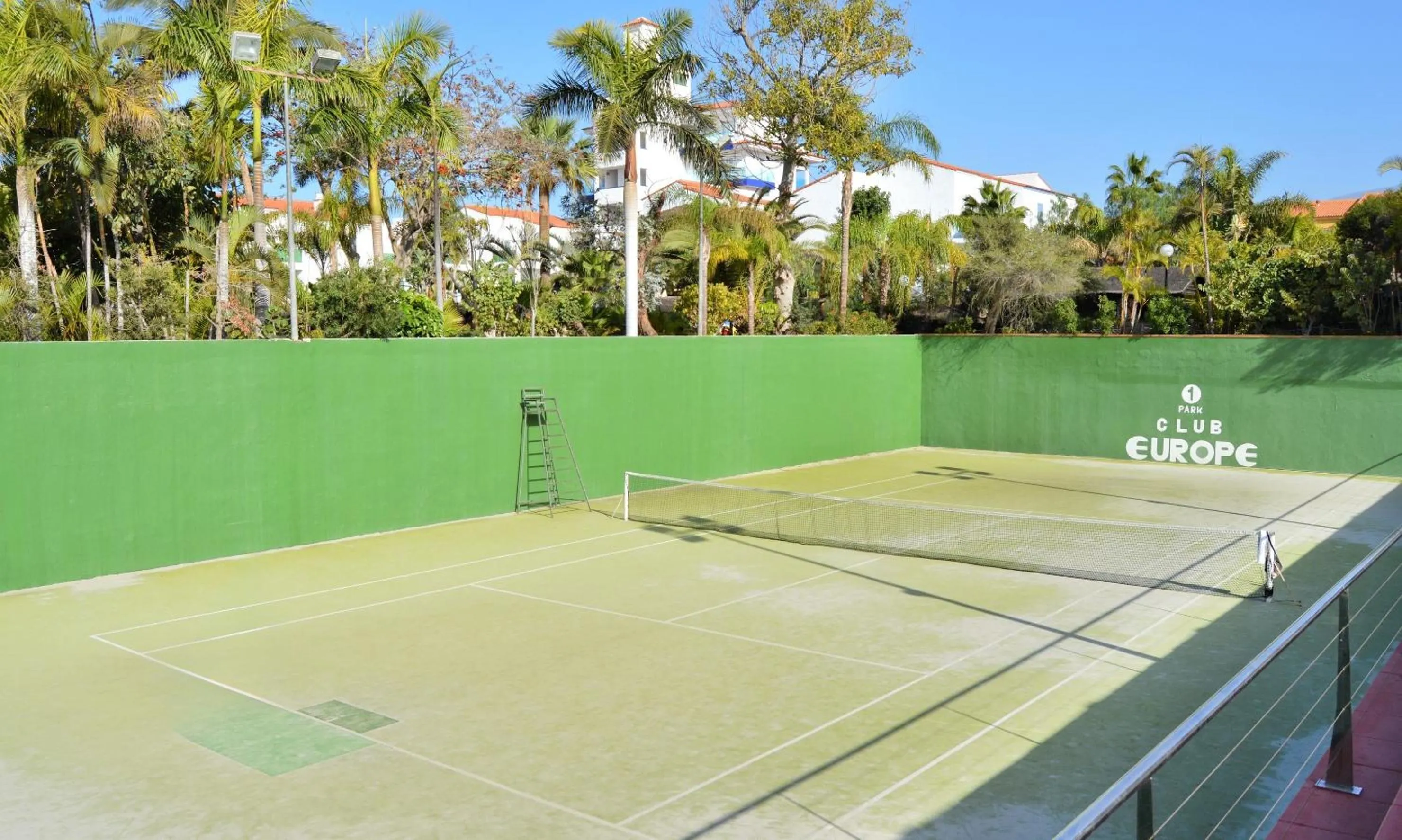 Tennis court in Park Club Europe - All Inclusive Resort
