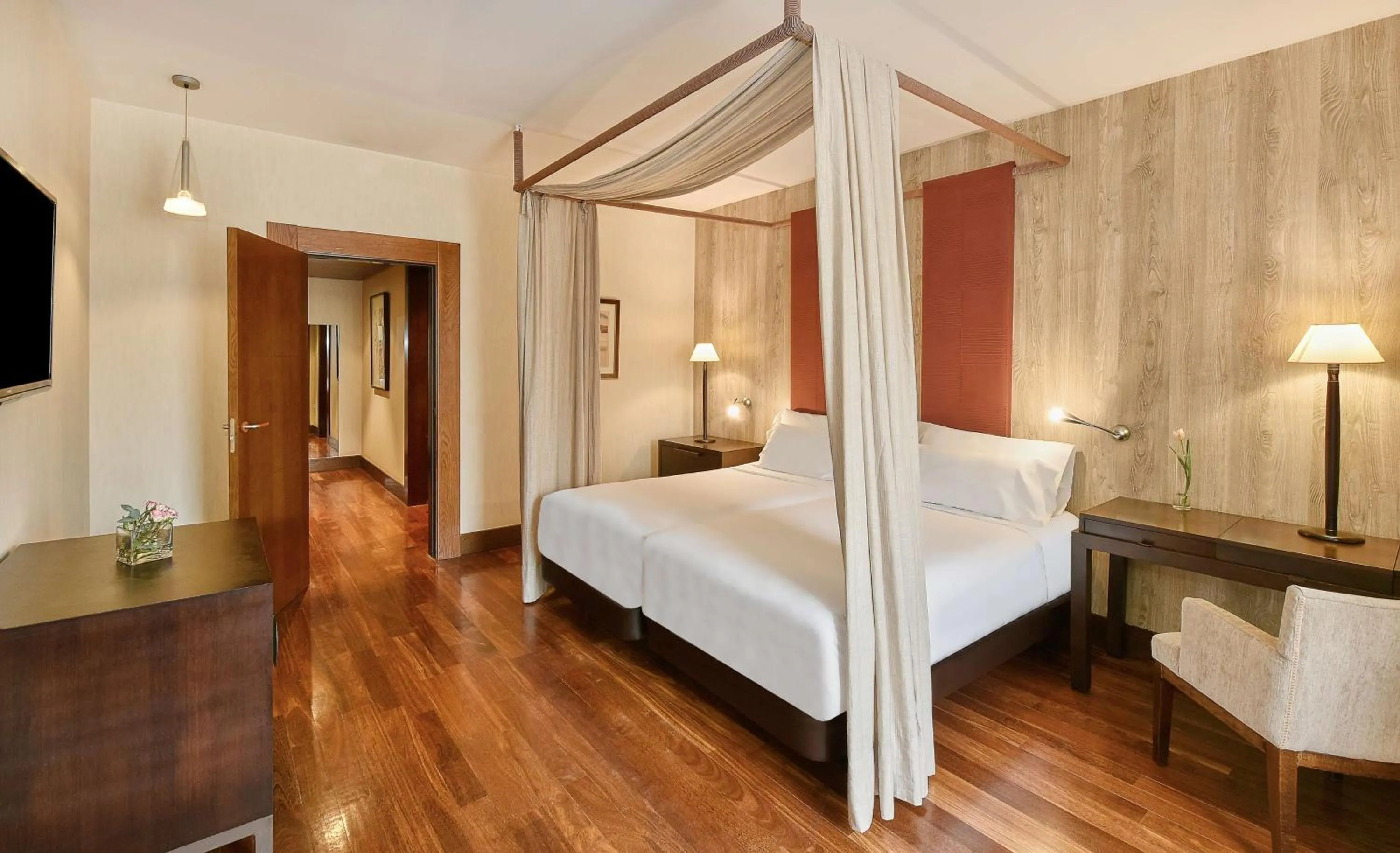 Bedroom, Bed in NH Collection Palacio de Burgos