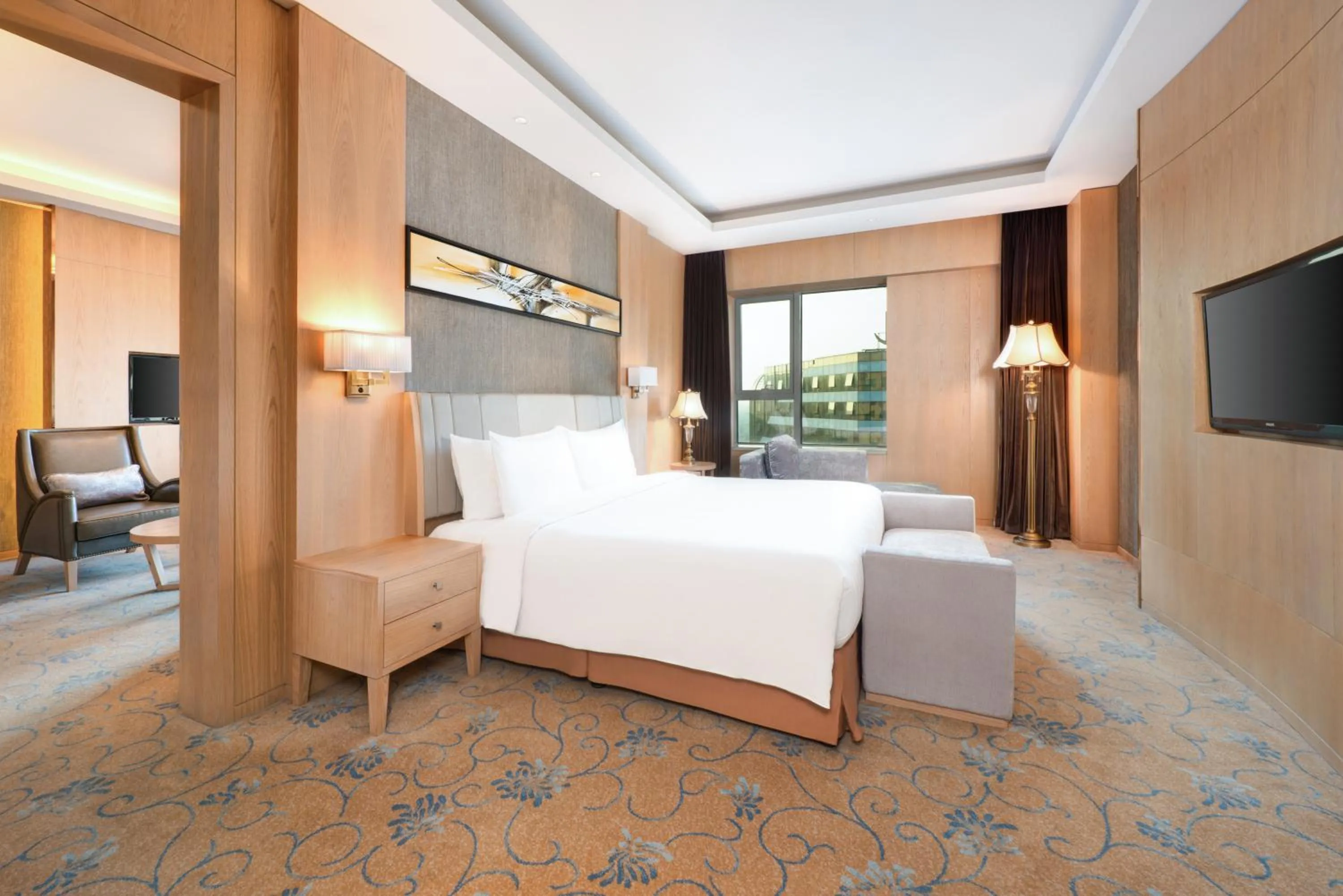 Bedroom, Bed in Crowne Plaza Shanghai Noah Square by IHG