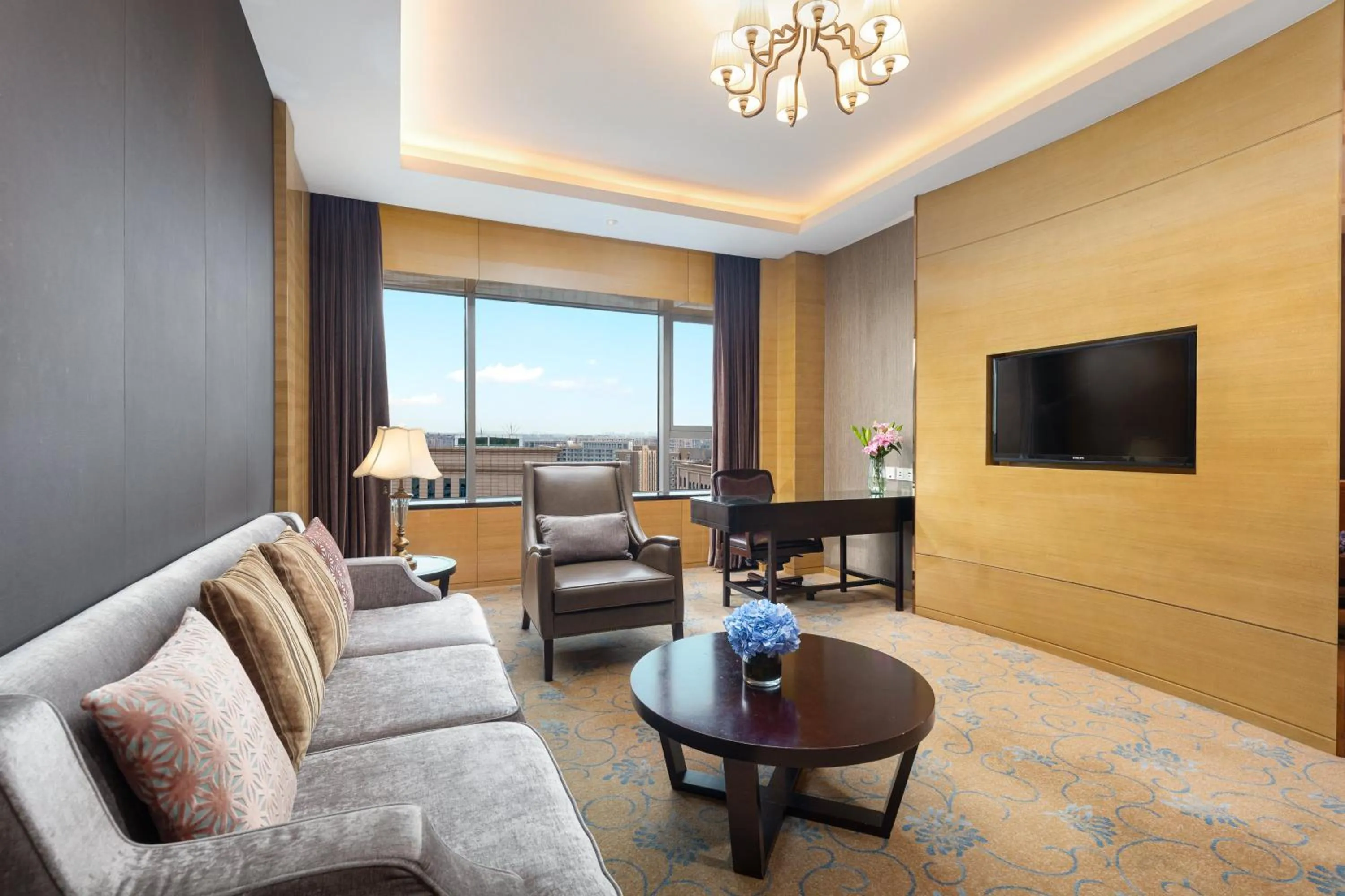Photo of the whole room in Crowne Plaza Shanghai Noah Square by IHG