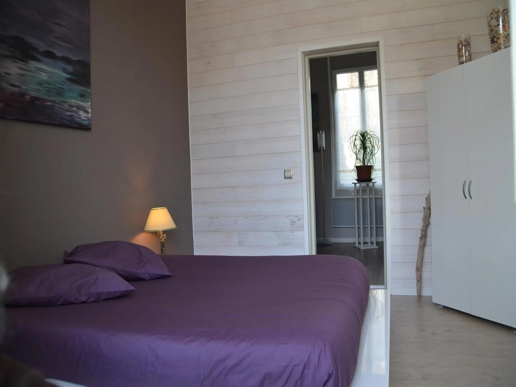 Bedroom, Bed in Les Flots Bleus