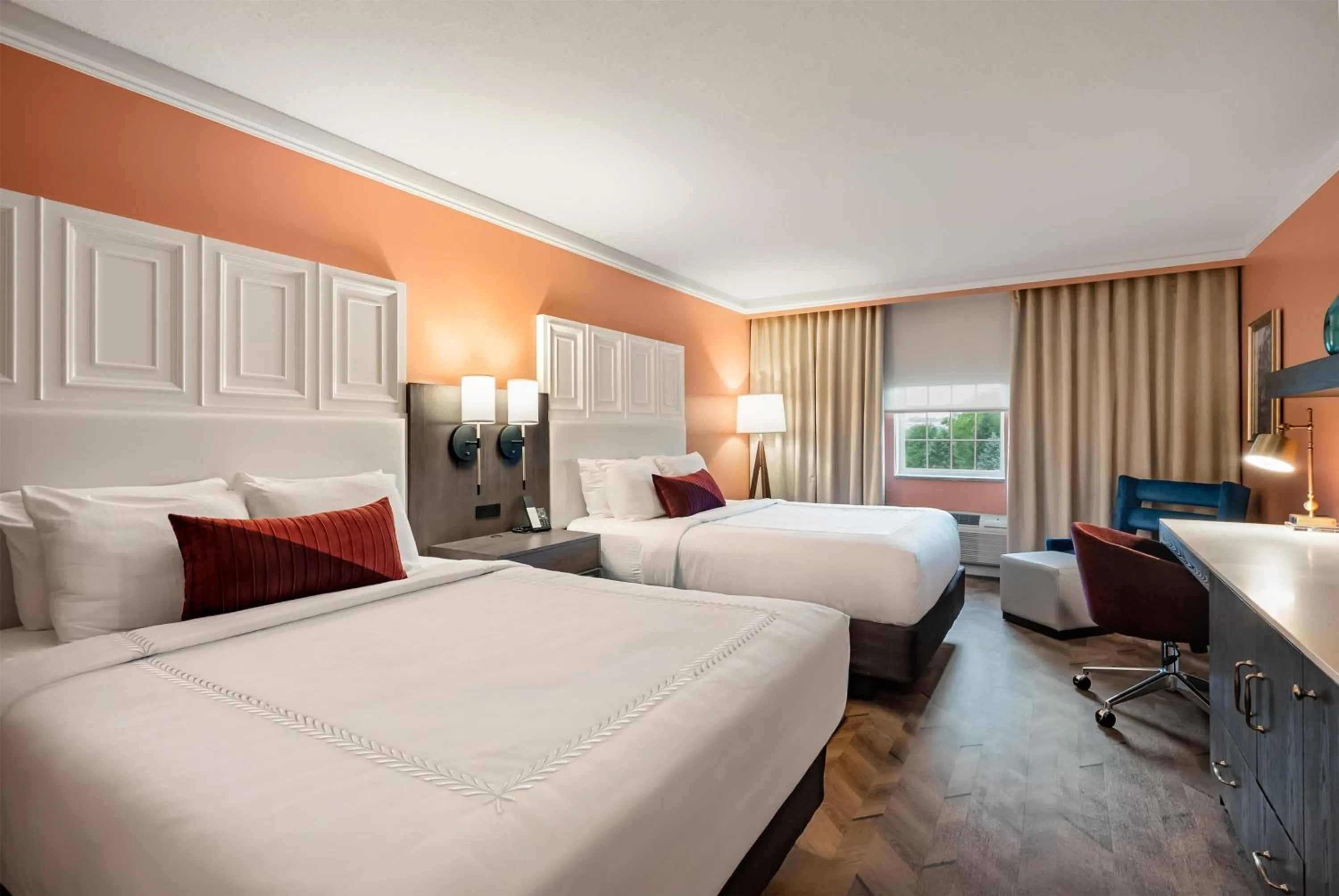 Bedroom, Bed in The Inn at Lewisburg, BW Signature Collection