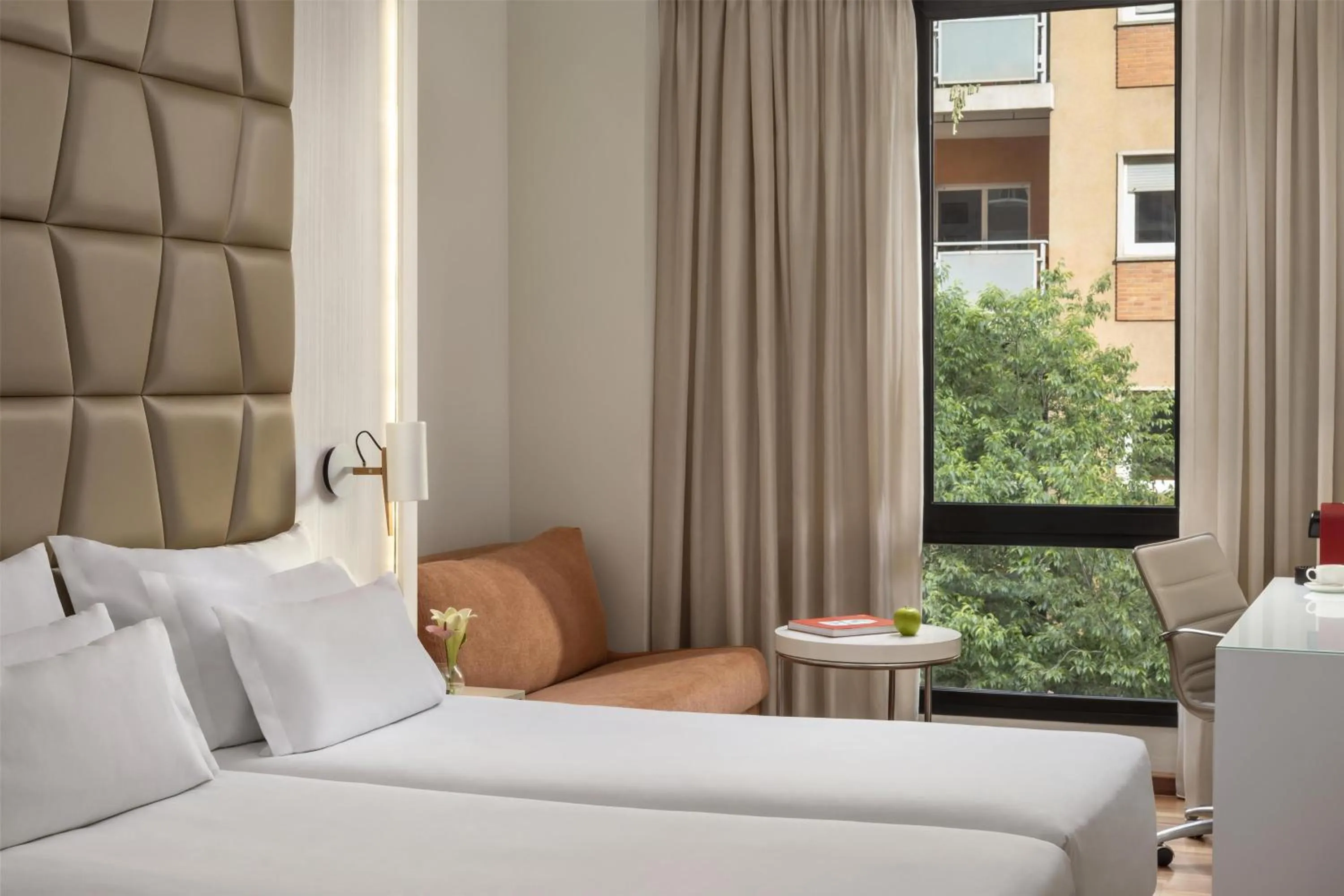 Bedroom, Bed in NH Collection Barcelona Podium