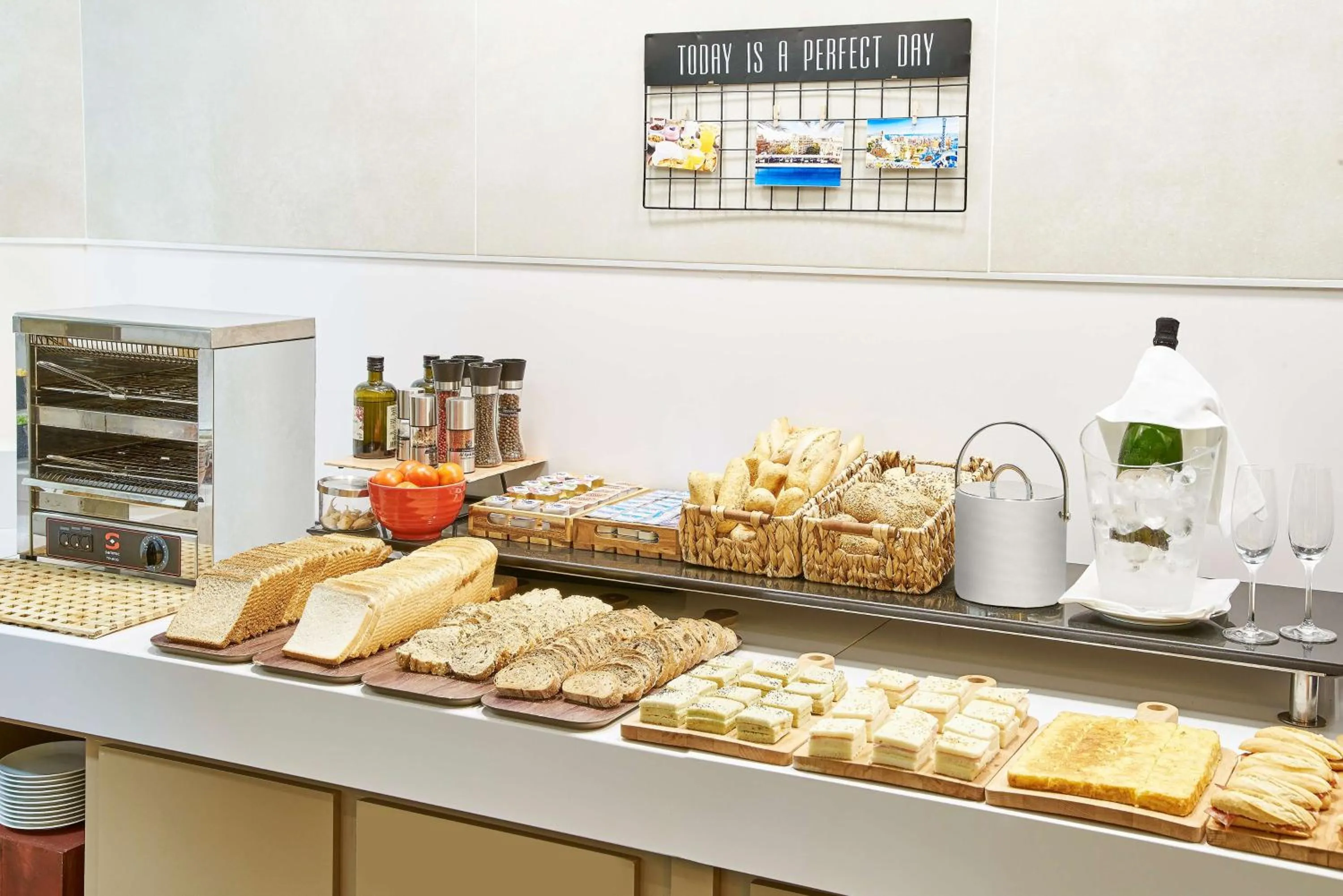 Breakfast in NH Collection Barcelona Podium