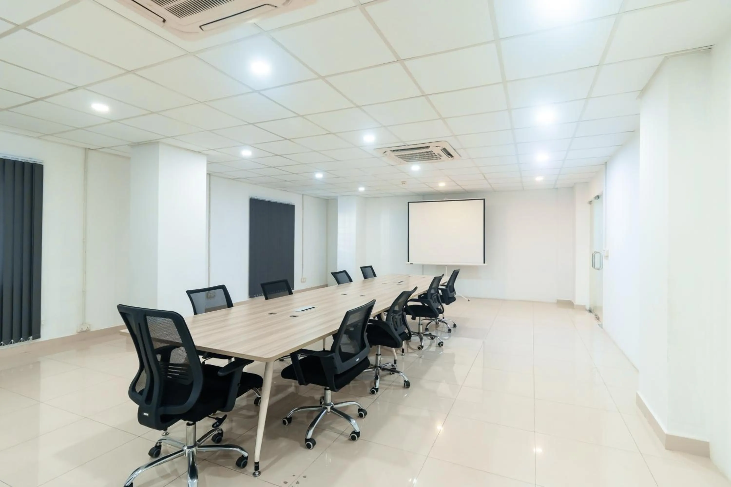 Meeting/conference room in CDX RESIDENCE