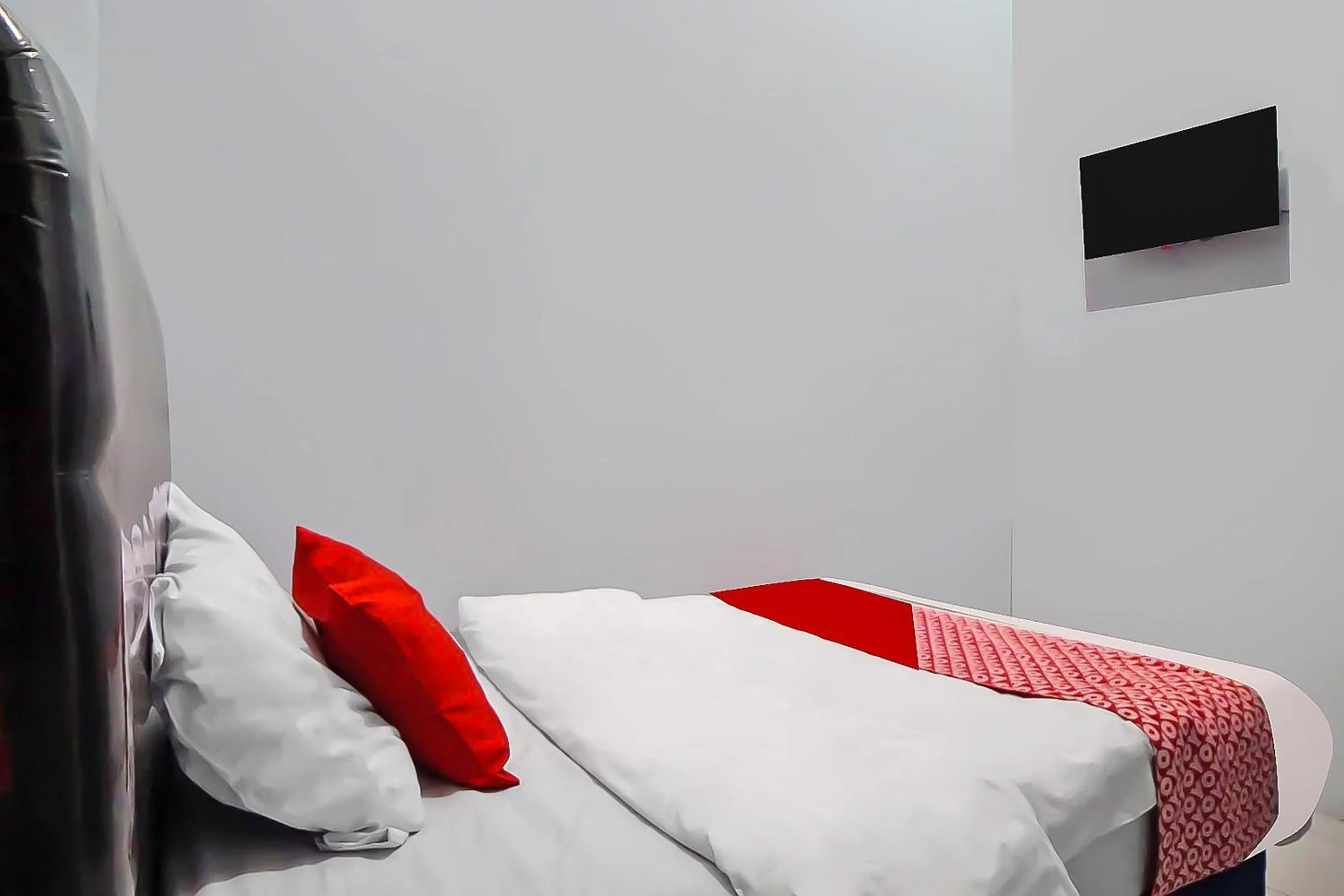 Bedroom in Hotel O N Guesthouse