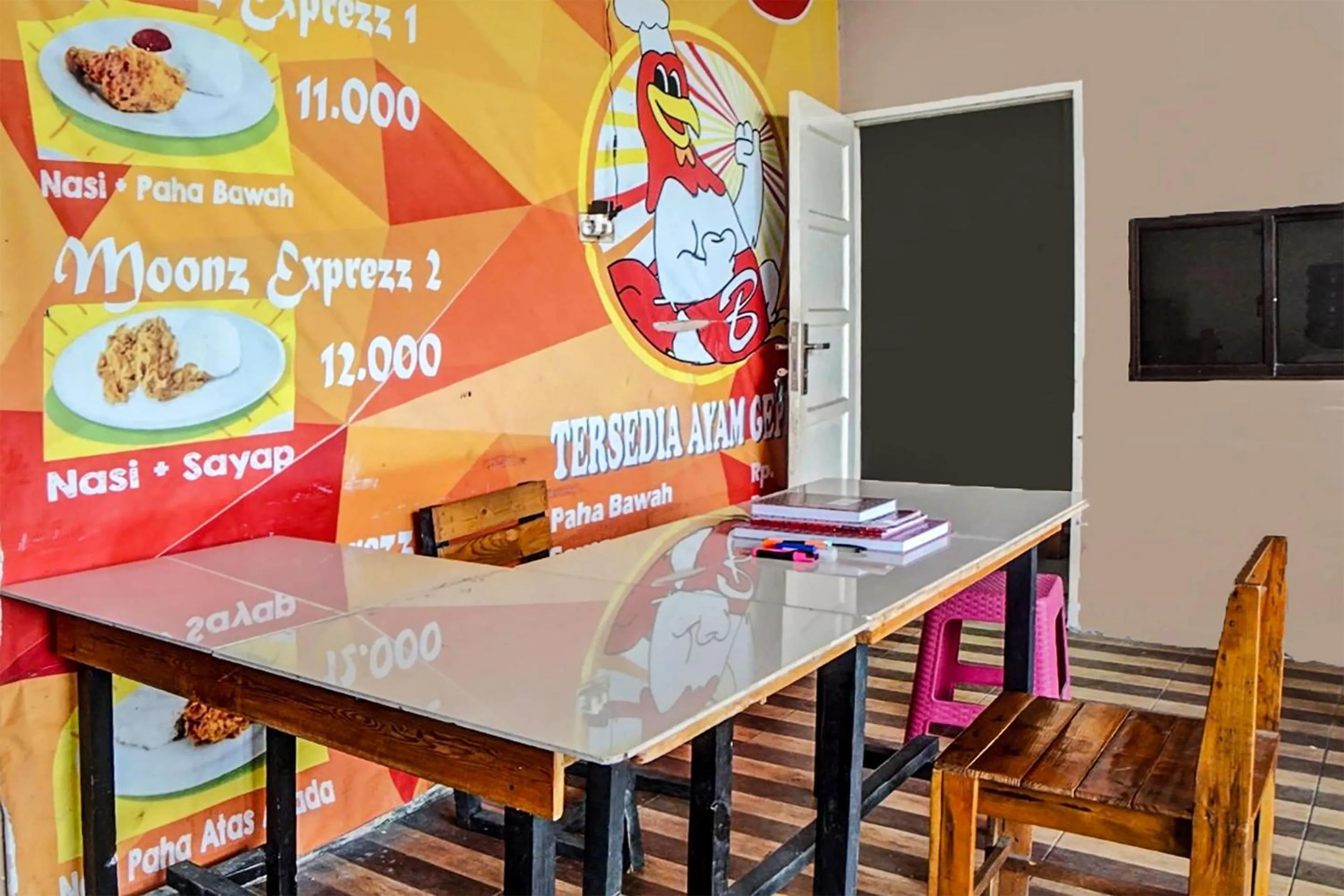 Lobby or reception in Hotel O N Guesthouse