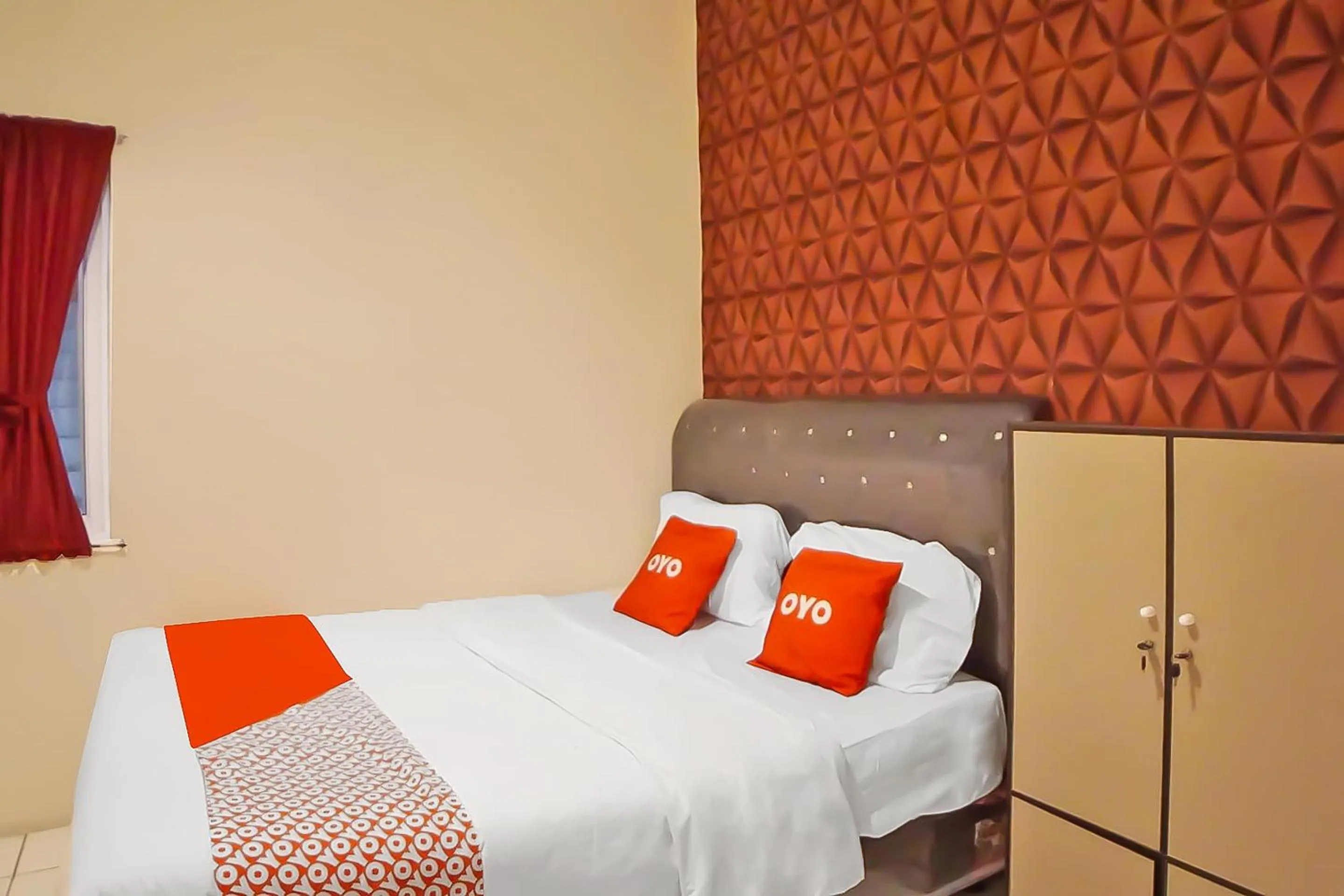 Bedroom in Hotel O N Guesthouse