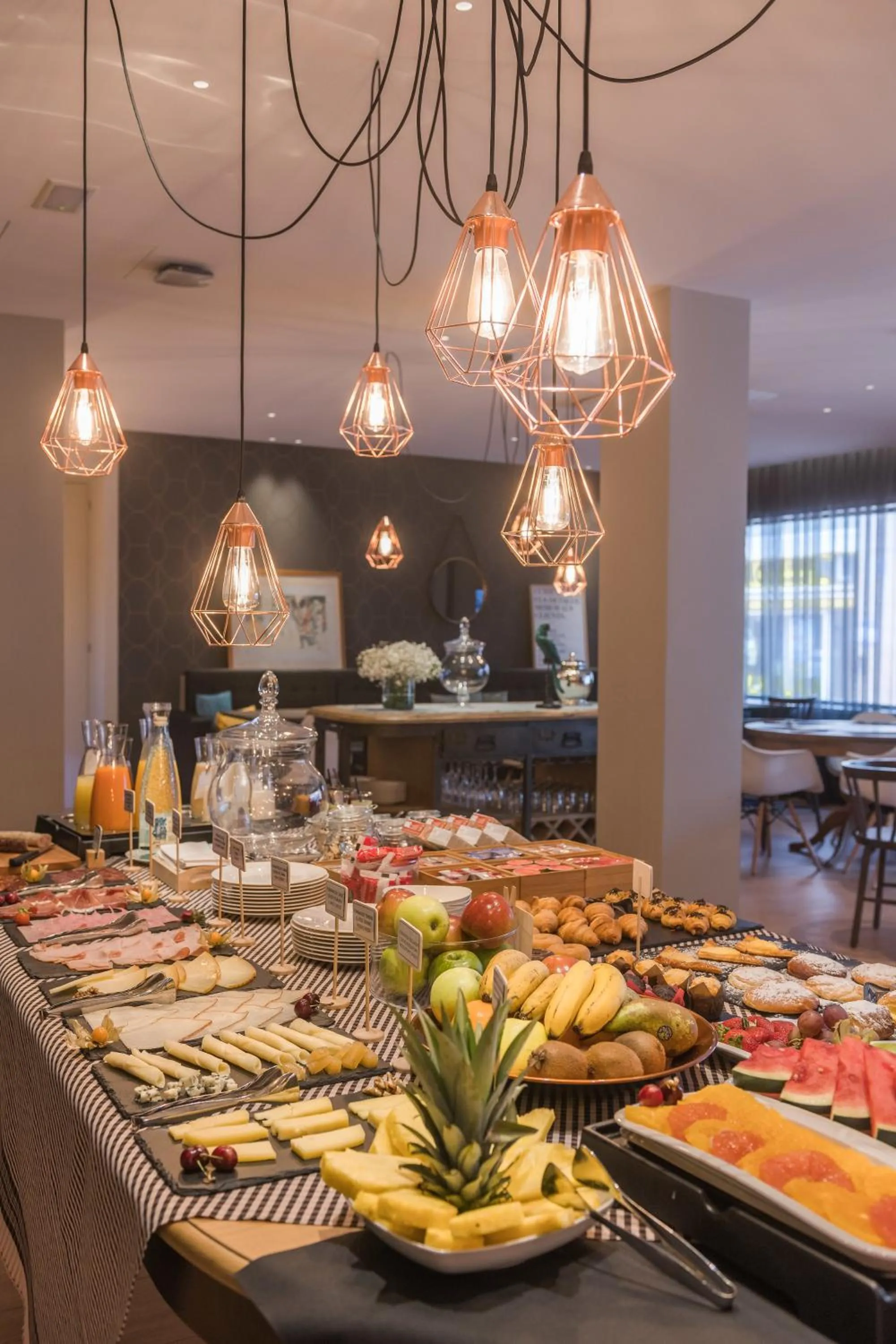 Buffet breakfast in Up Rooms Vic Hotel