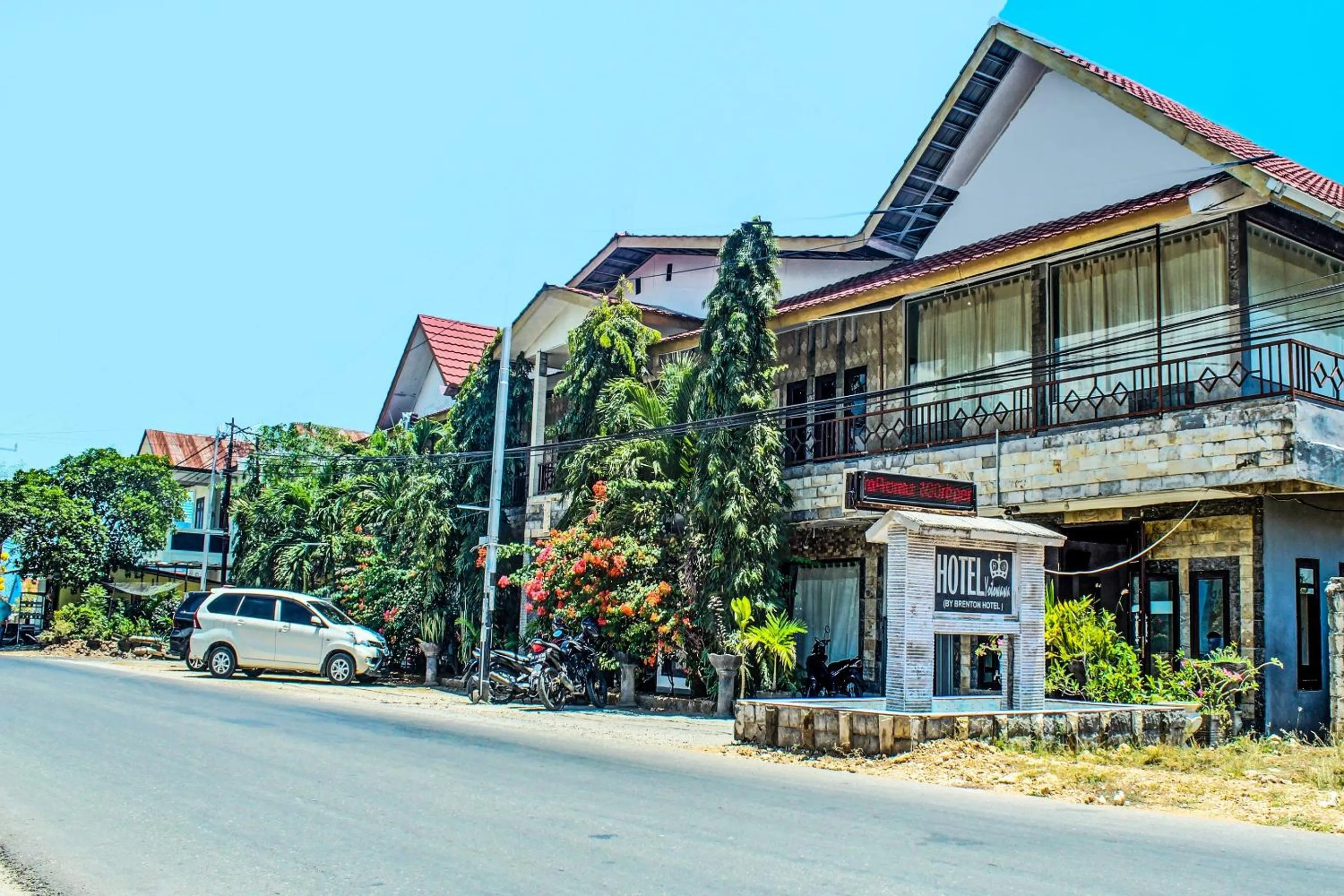 Facade/entrance in Hotel O Yotowawa NearBukit Cinta