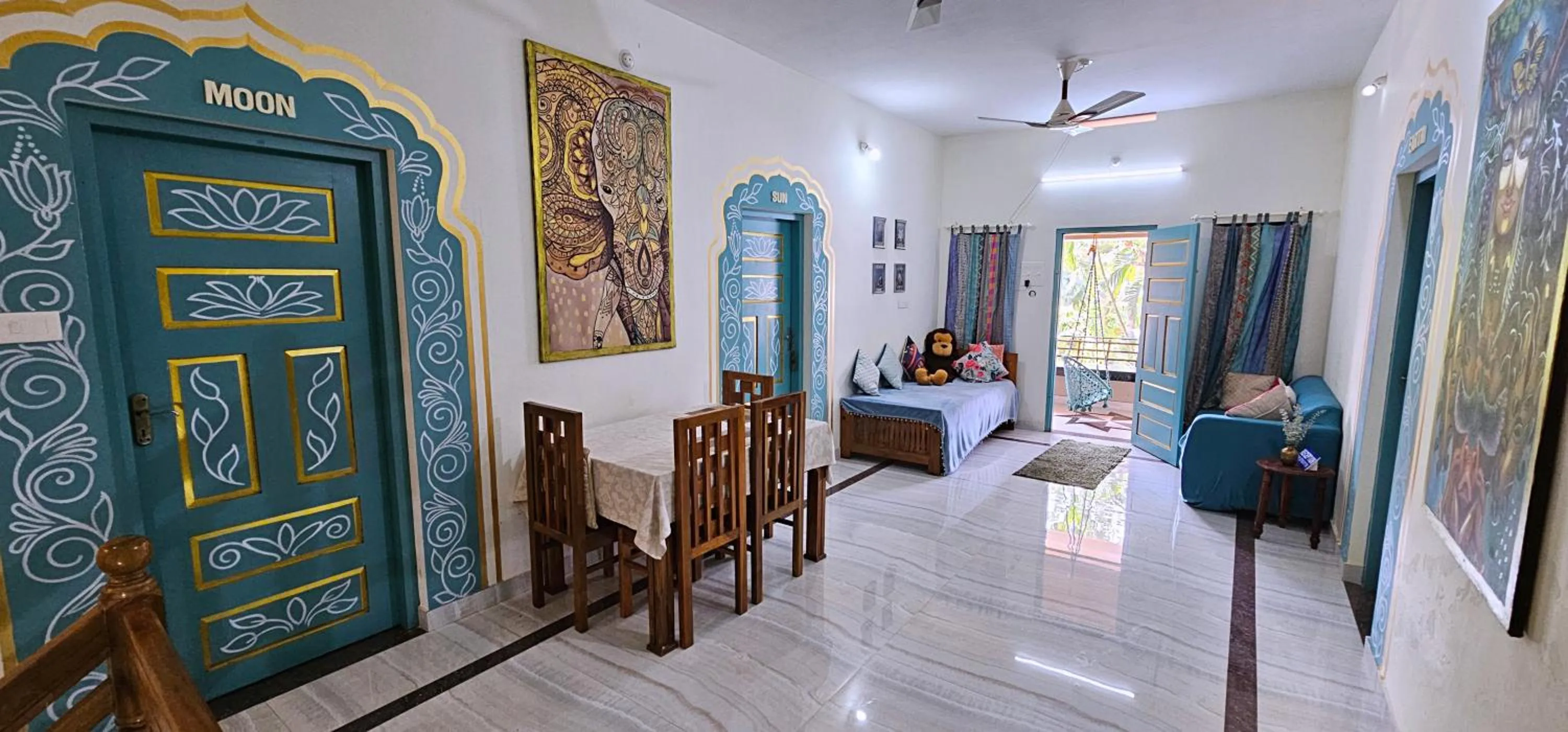 Living room in Gypsy Walker