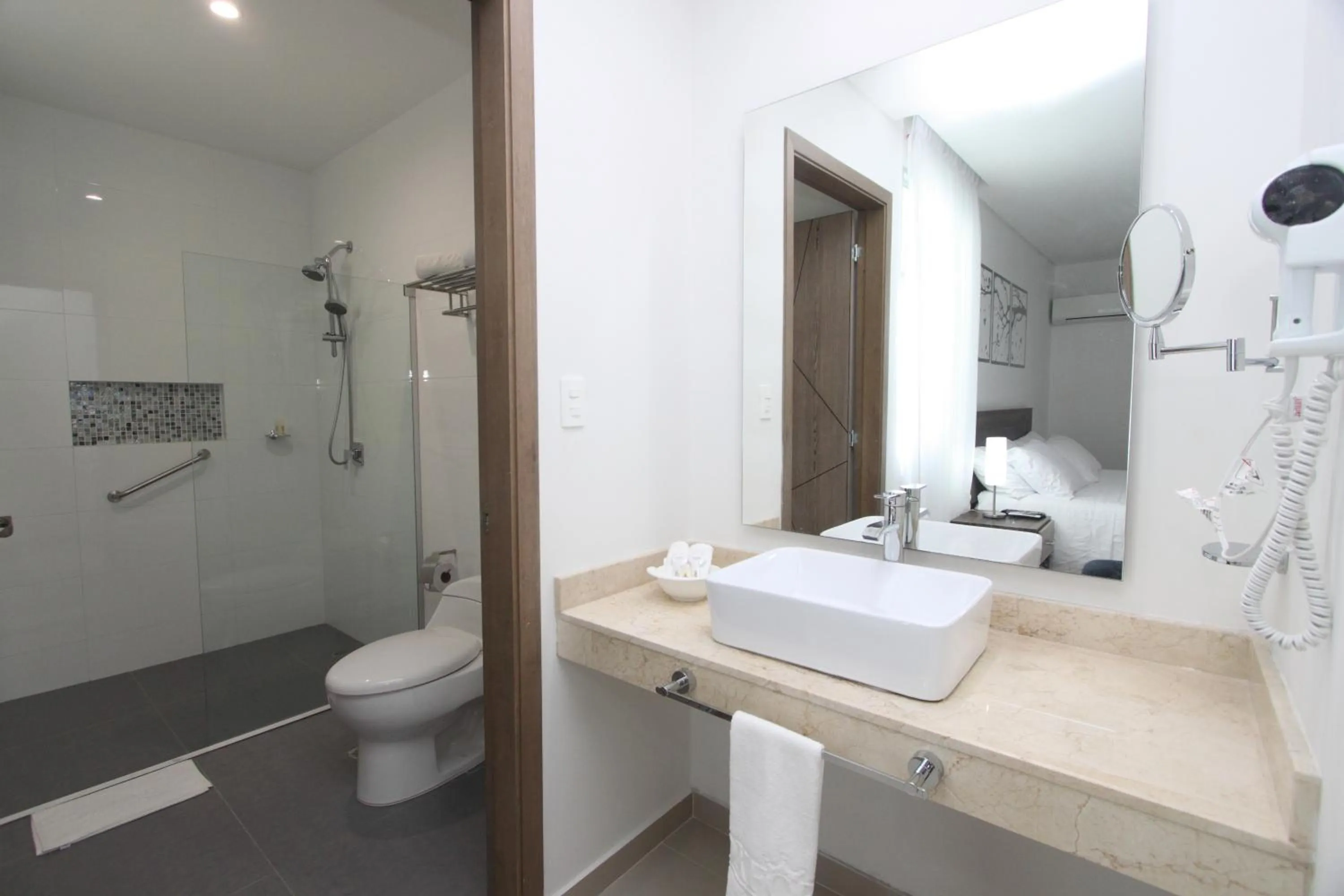 Bathroom in Hotel Oxford Barranquilla