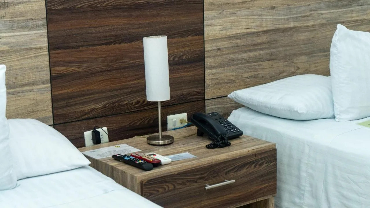 Photo of the whole room, Bed in Hotel Oxford Barranquilla