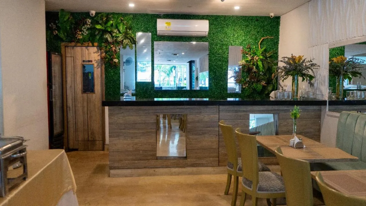 Restaurant/places to eat in Hotel Oxford Barranquilla