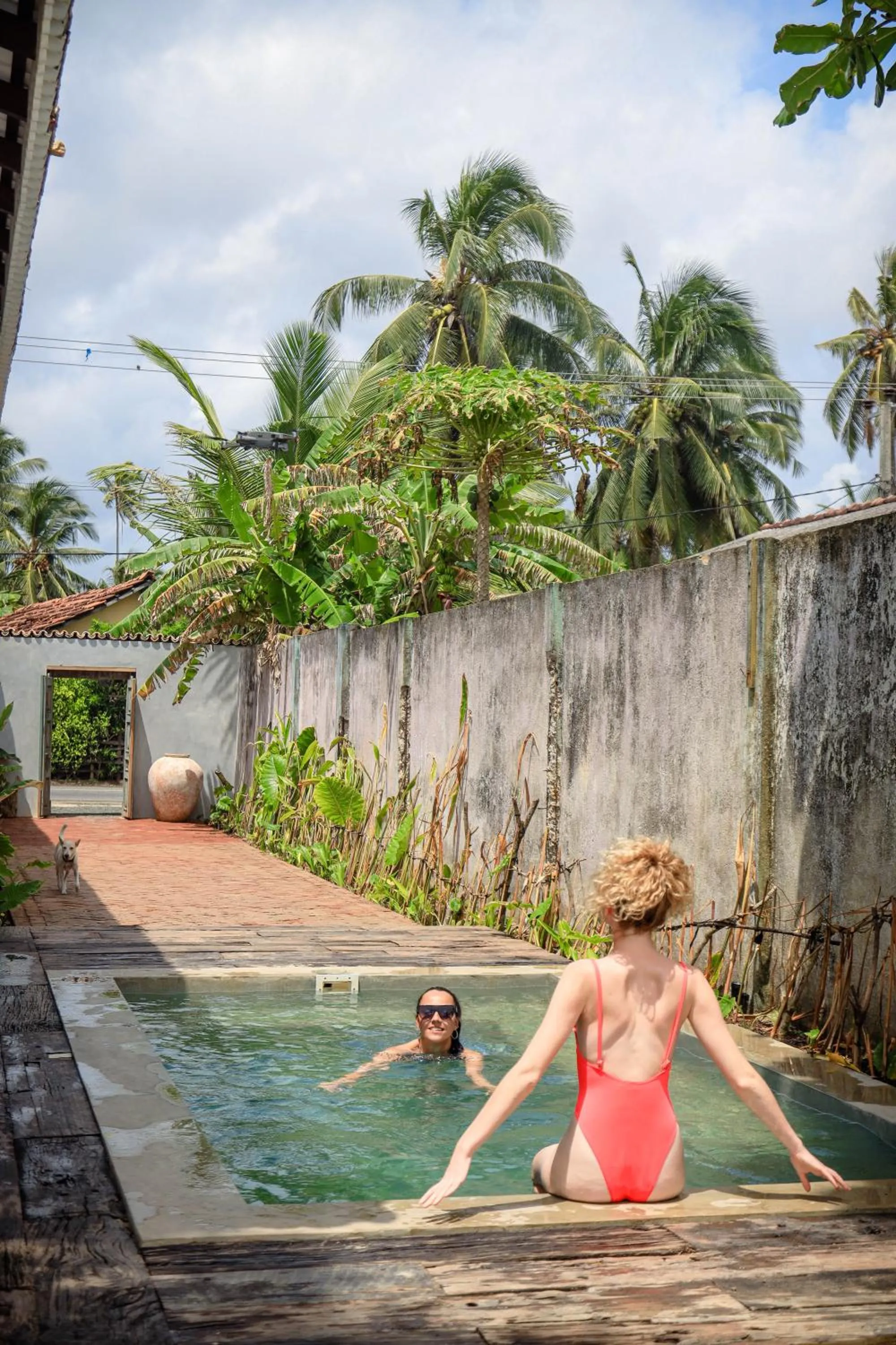 People in Moi Talpe by DBI