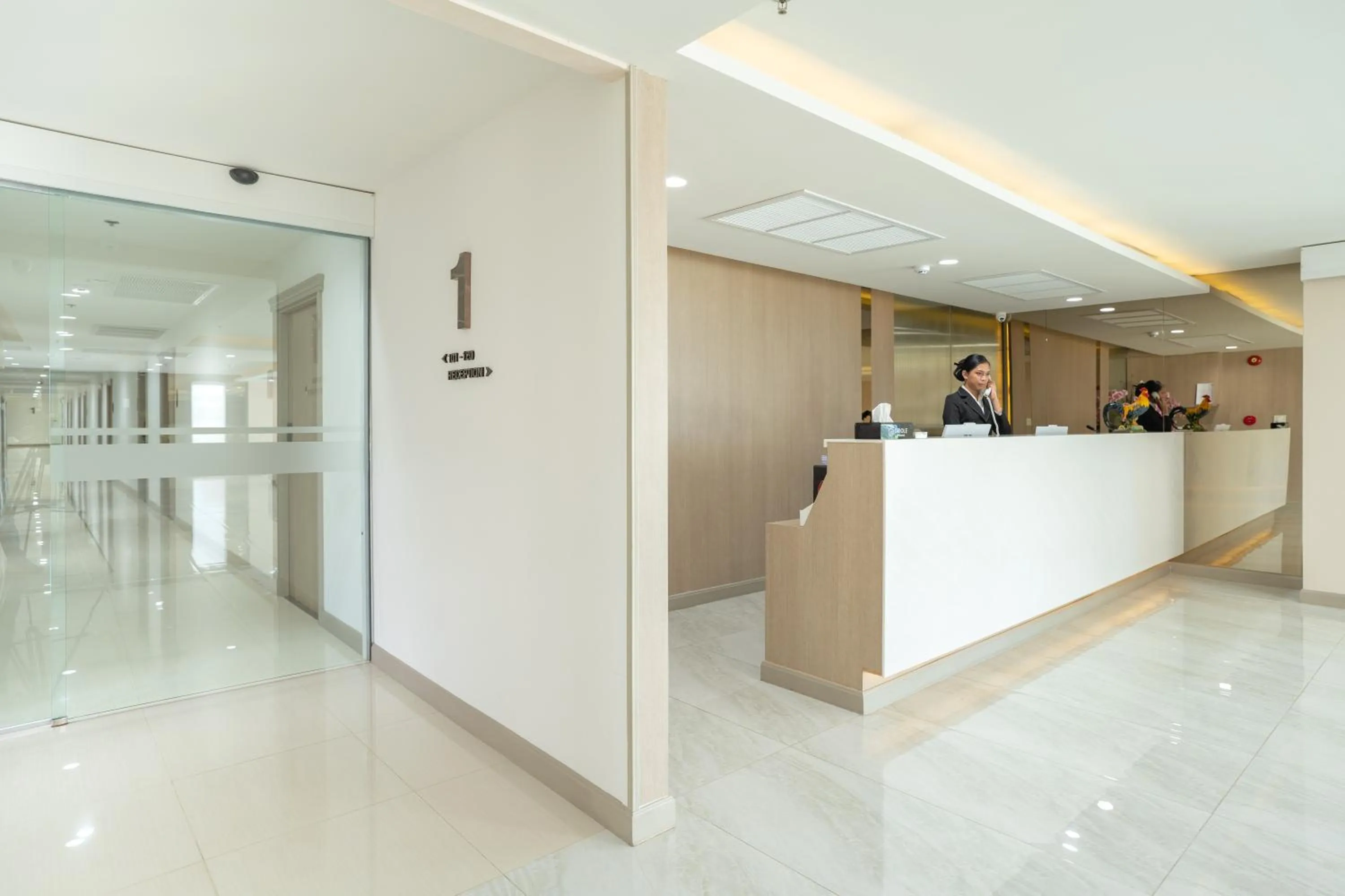 Lobby or reception in Oriole Residence - Suvarnabhumi Airport