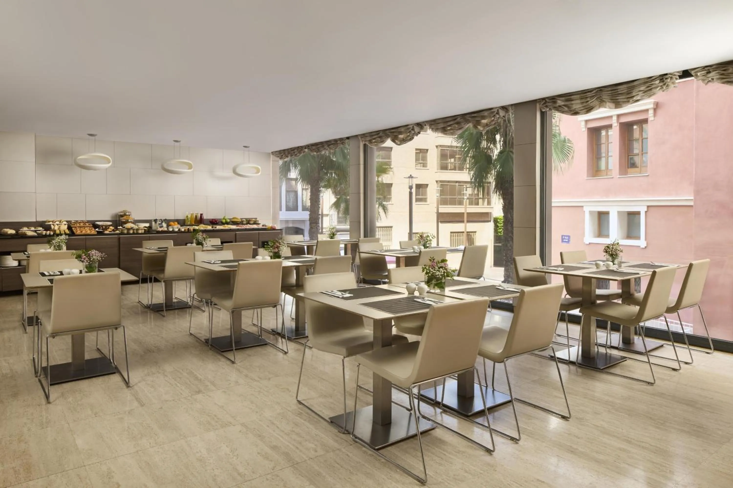 Restaurant/places to eat in NH Castellón Mindoro