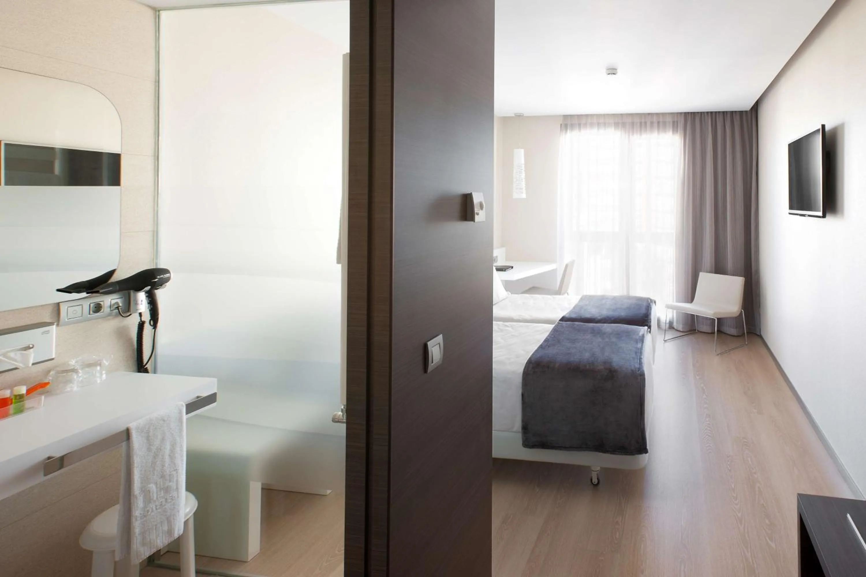 Superior Double or Twin Room New Style in NH Castellón Mindoro