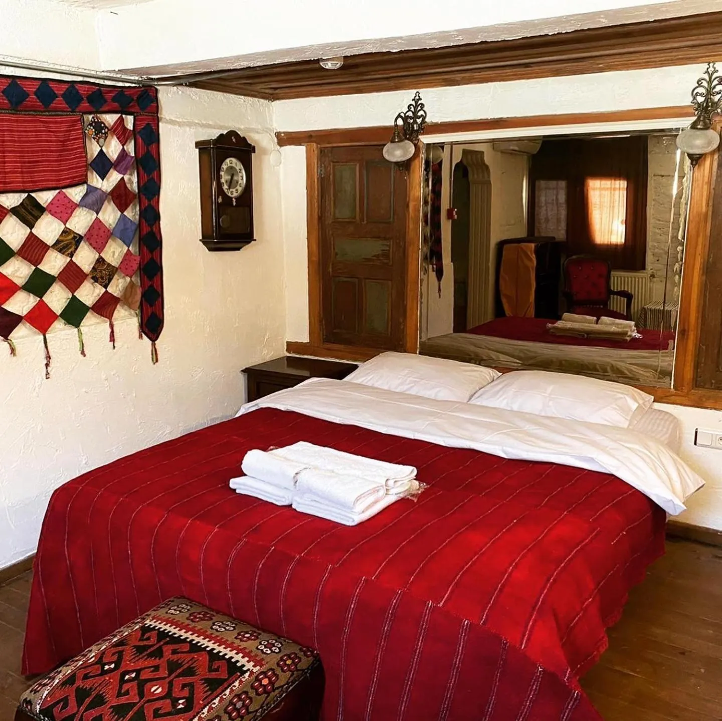 Bed in Şirince Lotus Konakları