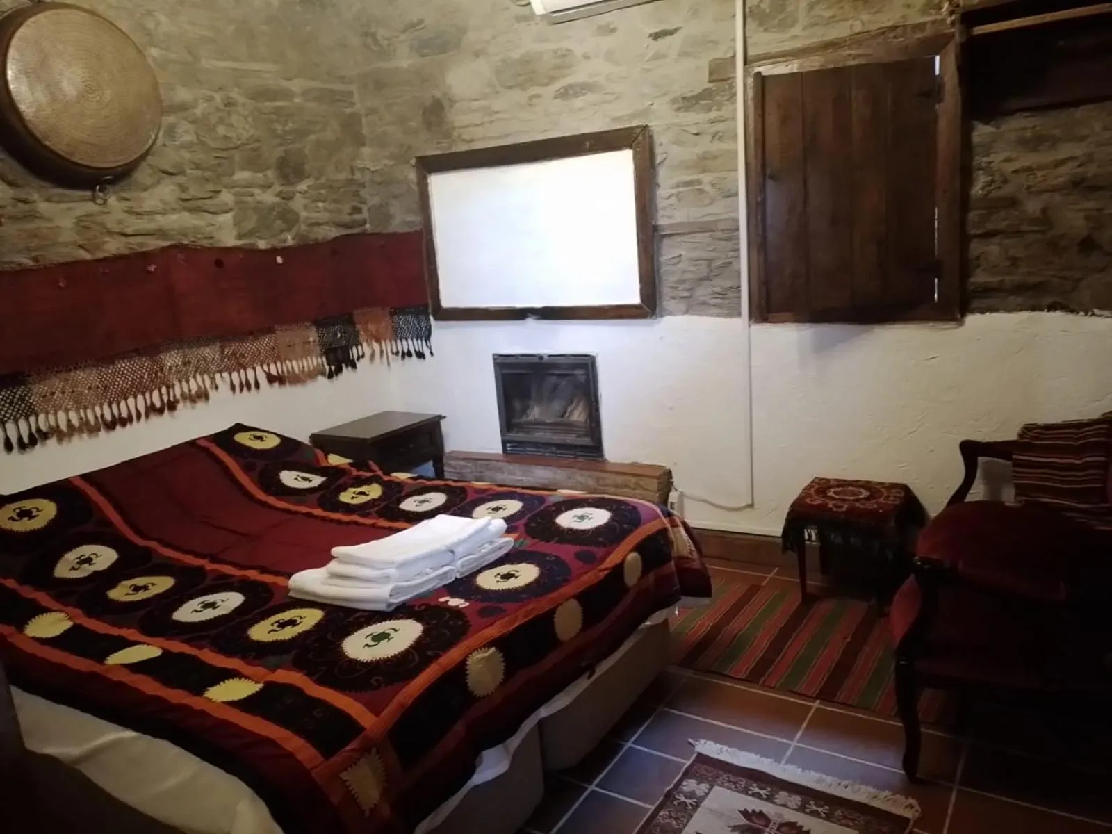 Bed in Şirince Lotus Konakları