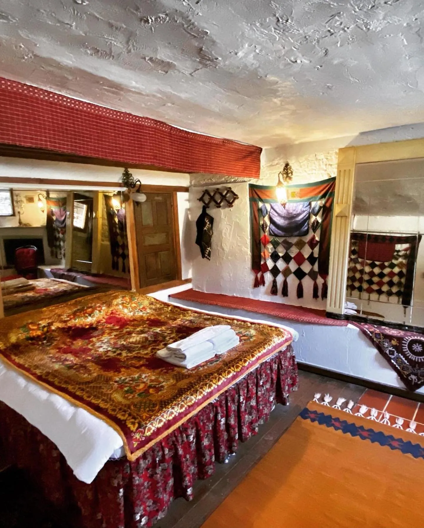 Bed in Şirince Lotus Konakları