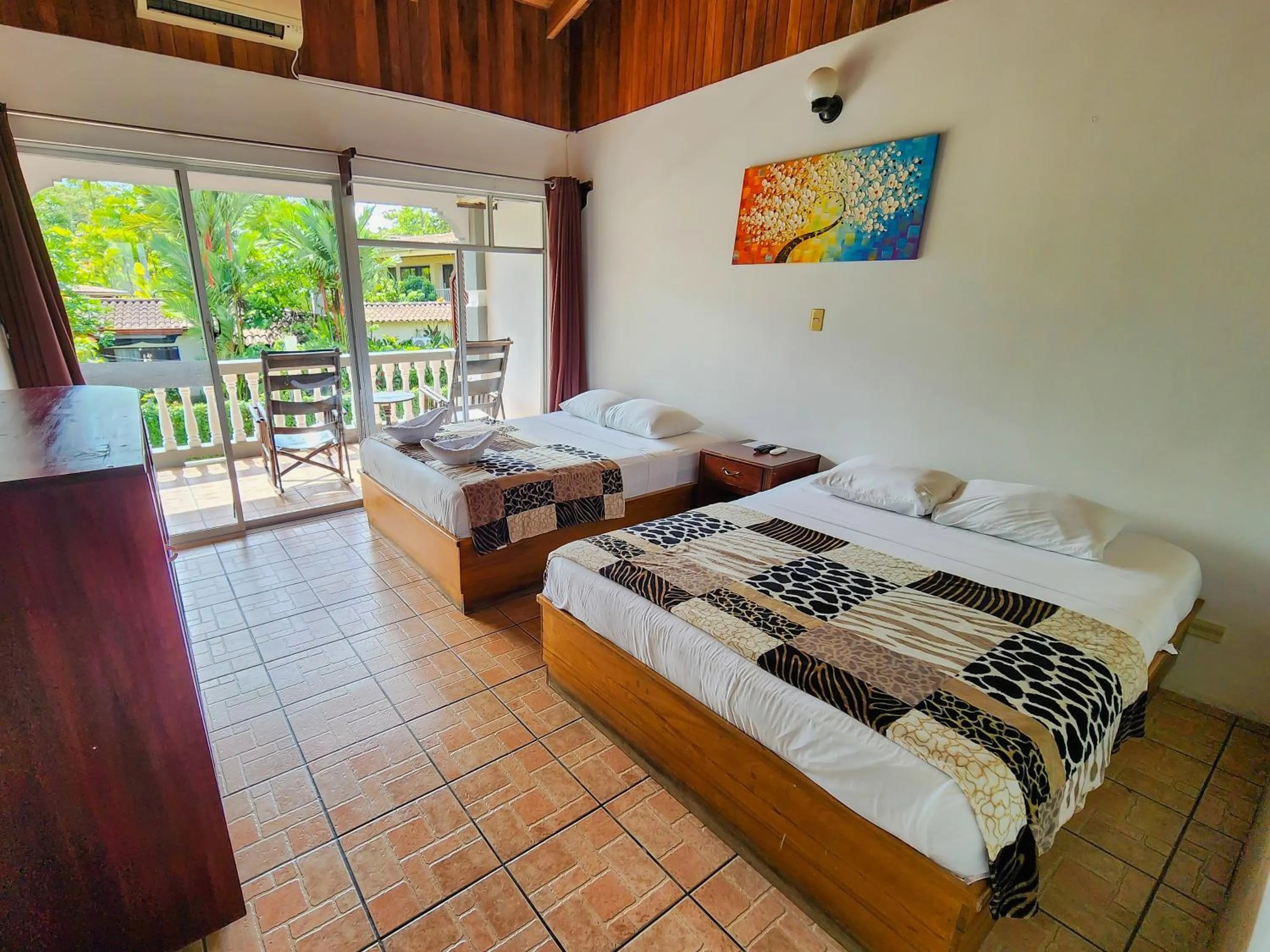 Bedroom, Bed in Hotel Sierra Arenal