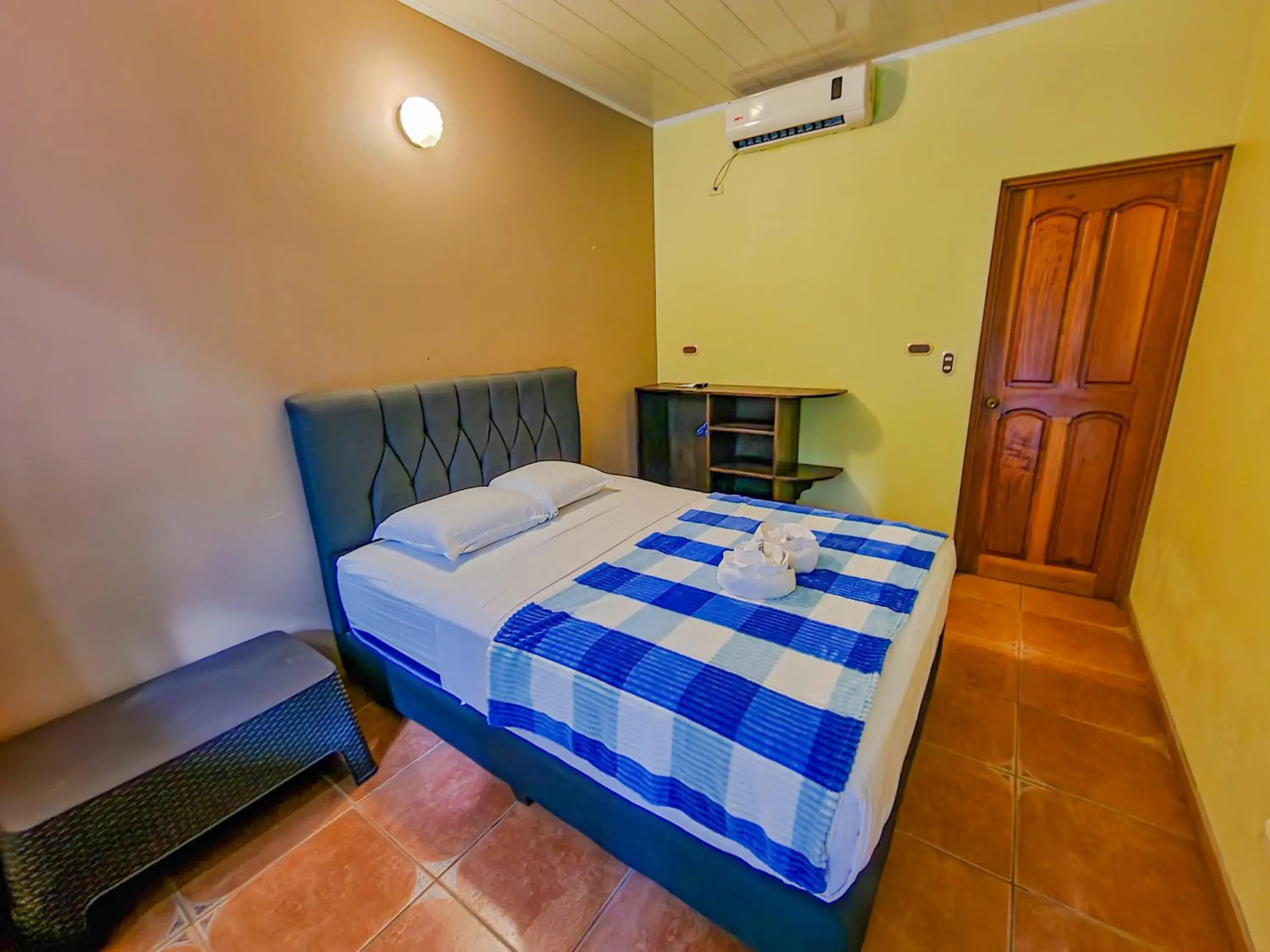 Small Double Room in Hotel Sierra Arenal Small Double Room in Hotel Sierra Arenal