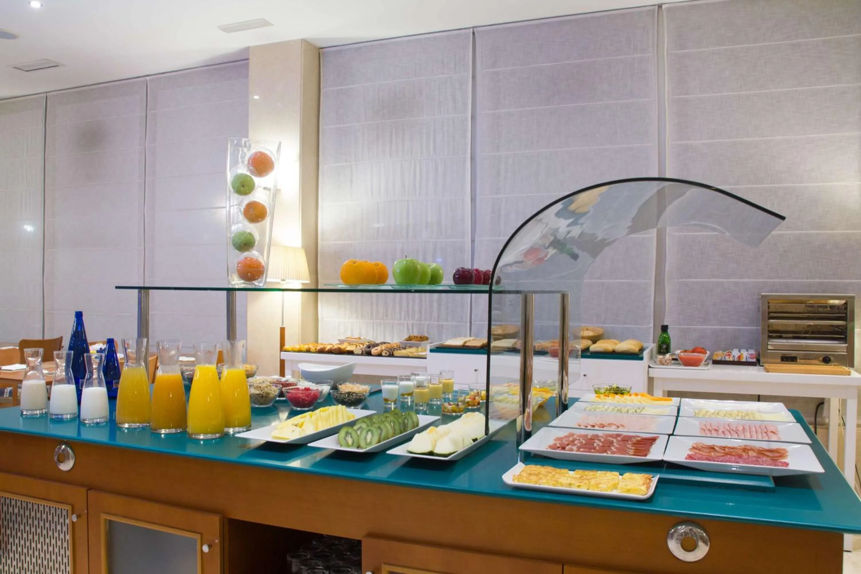 Restaurant/places to eat in NH San Pedro de Alcántara