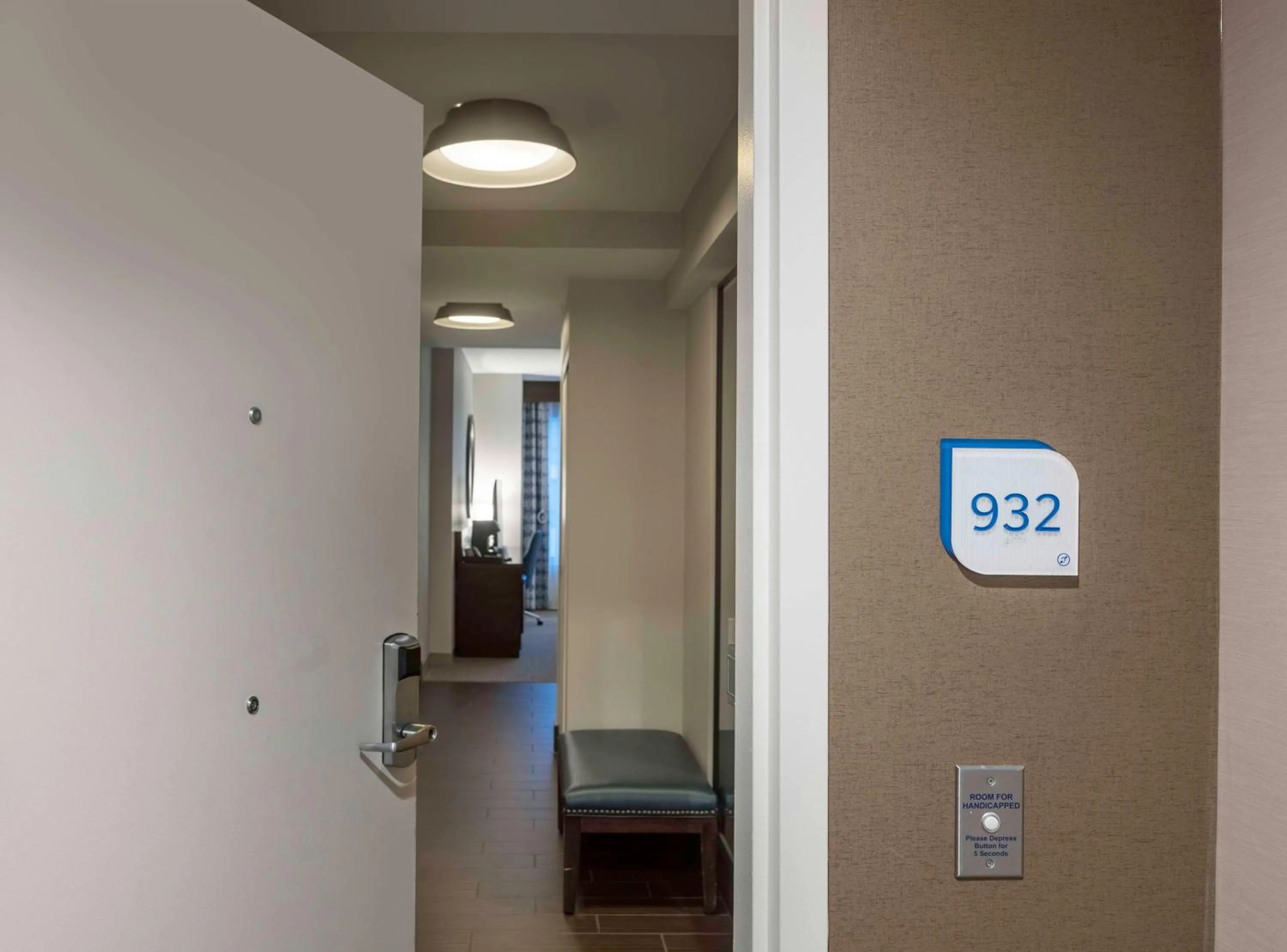 Photo of the whole room in Hilton Garden Inn Washington DC/Georgetown Area