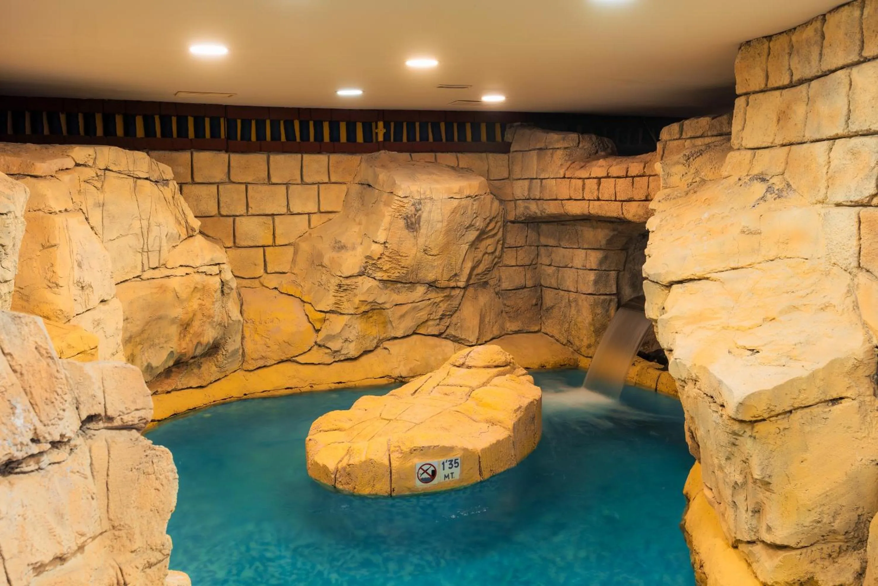 Spa and wellness centre/facilities in Europe Villa Cortes GL